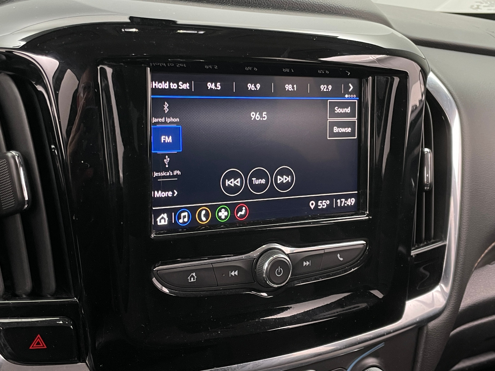 Thumbnail: 2020 Chevrolet Traverse - 4