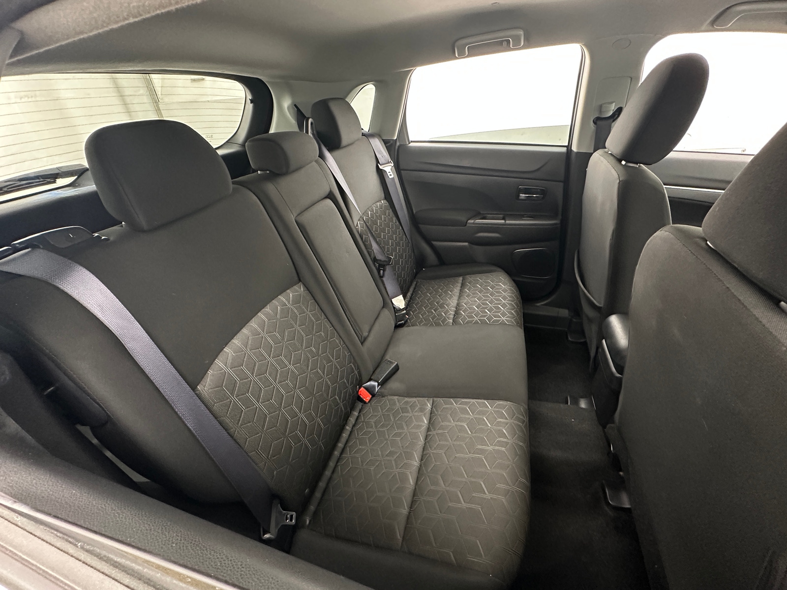 Thumbnail: 2024 Mitsubishi Outlander Sport - 6