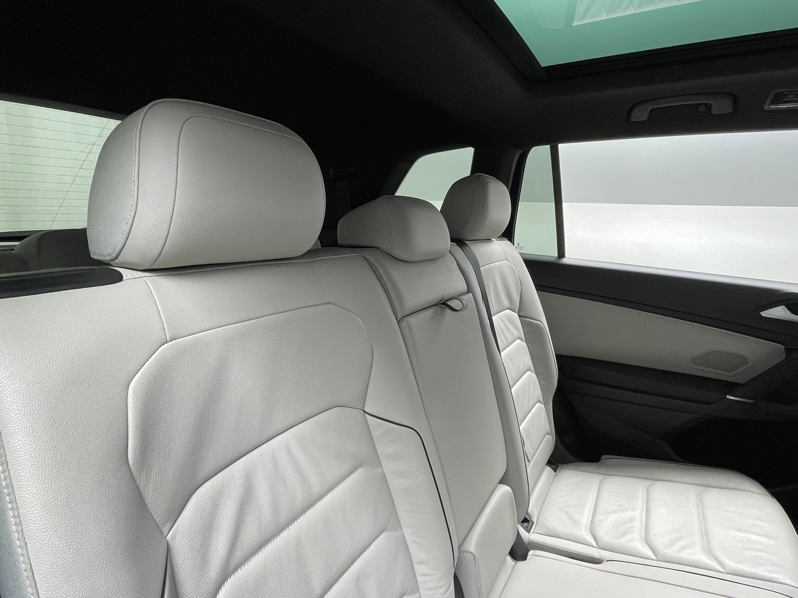 Thumbnail: 2020 Volkswagen Tiguan - 5