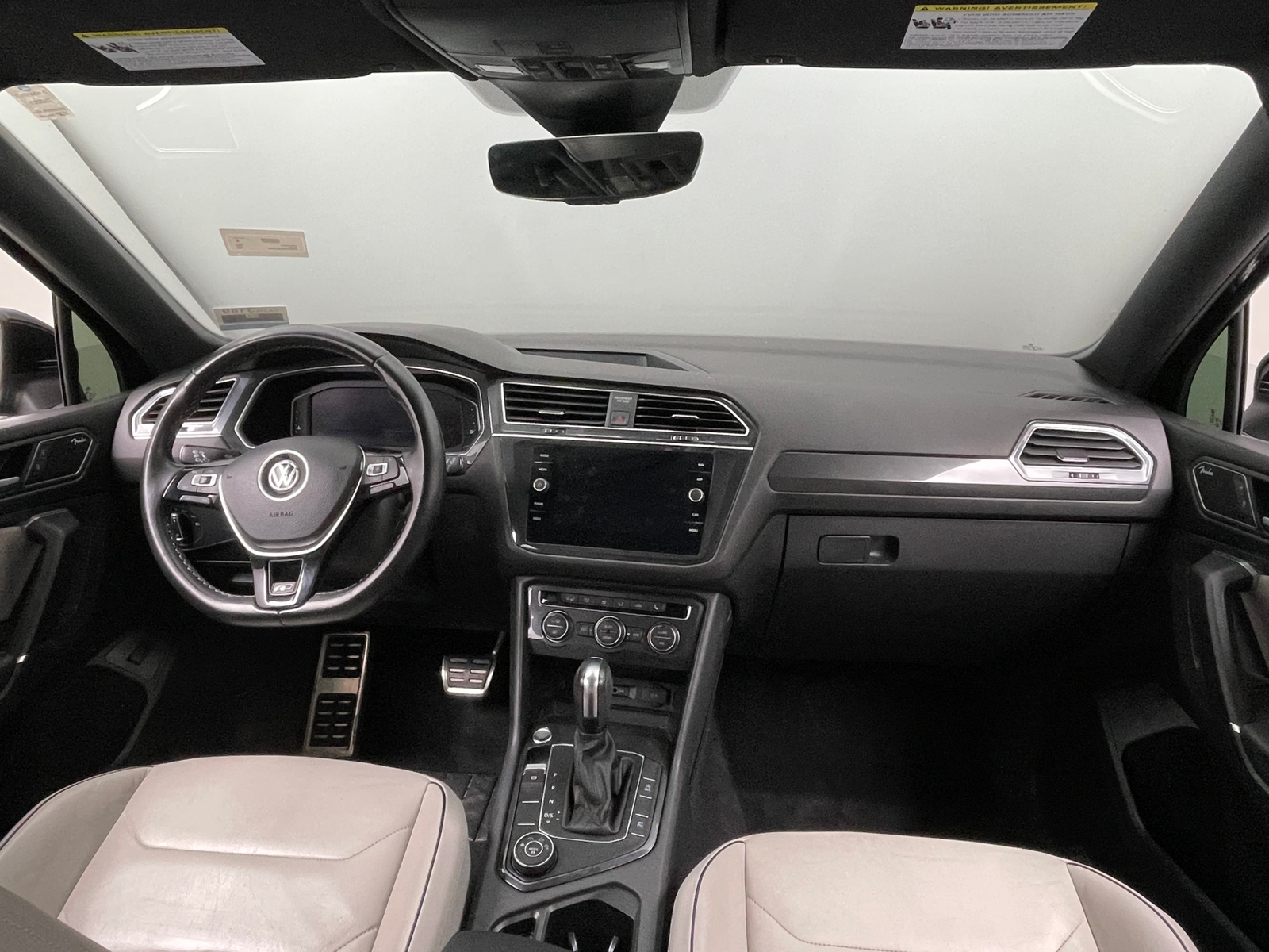 Thumbnail: 2020 Volkswagen Tiguan - 2