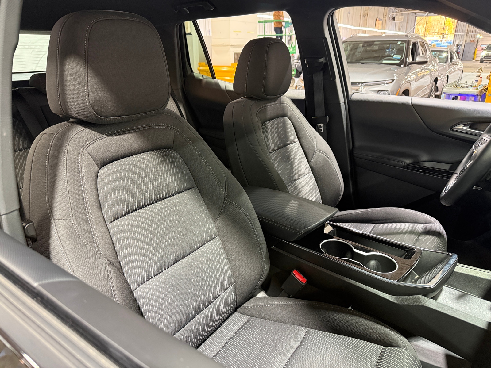 Thumbnail: 2025 Chevrolet Equinox - 2