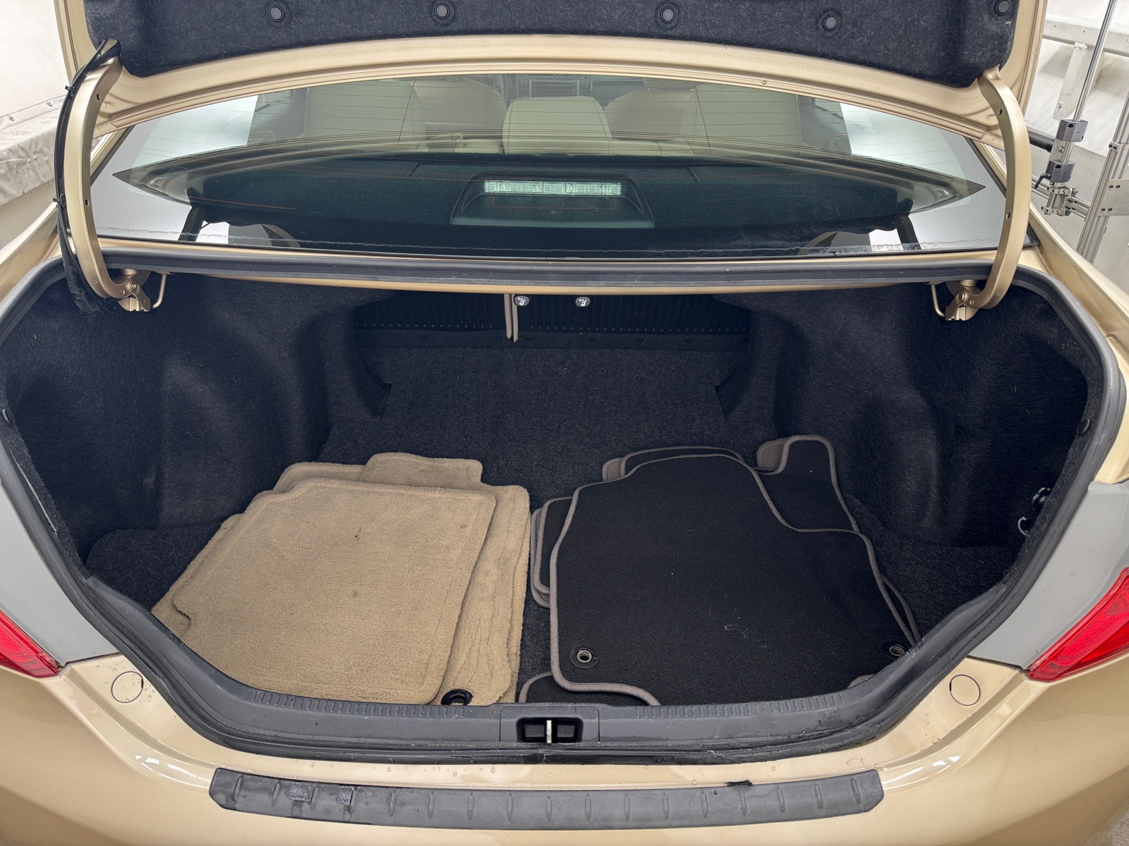 Thumbnail: 2012 Toyota Camry - 7