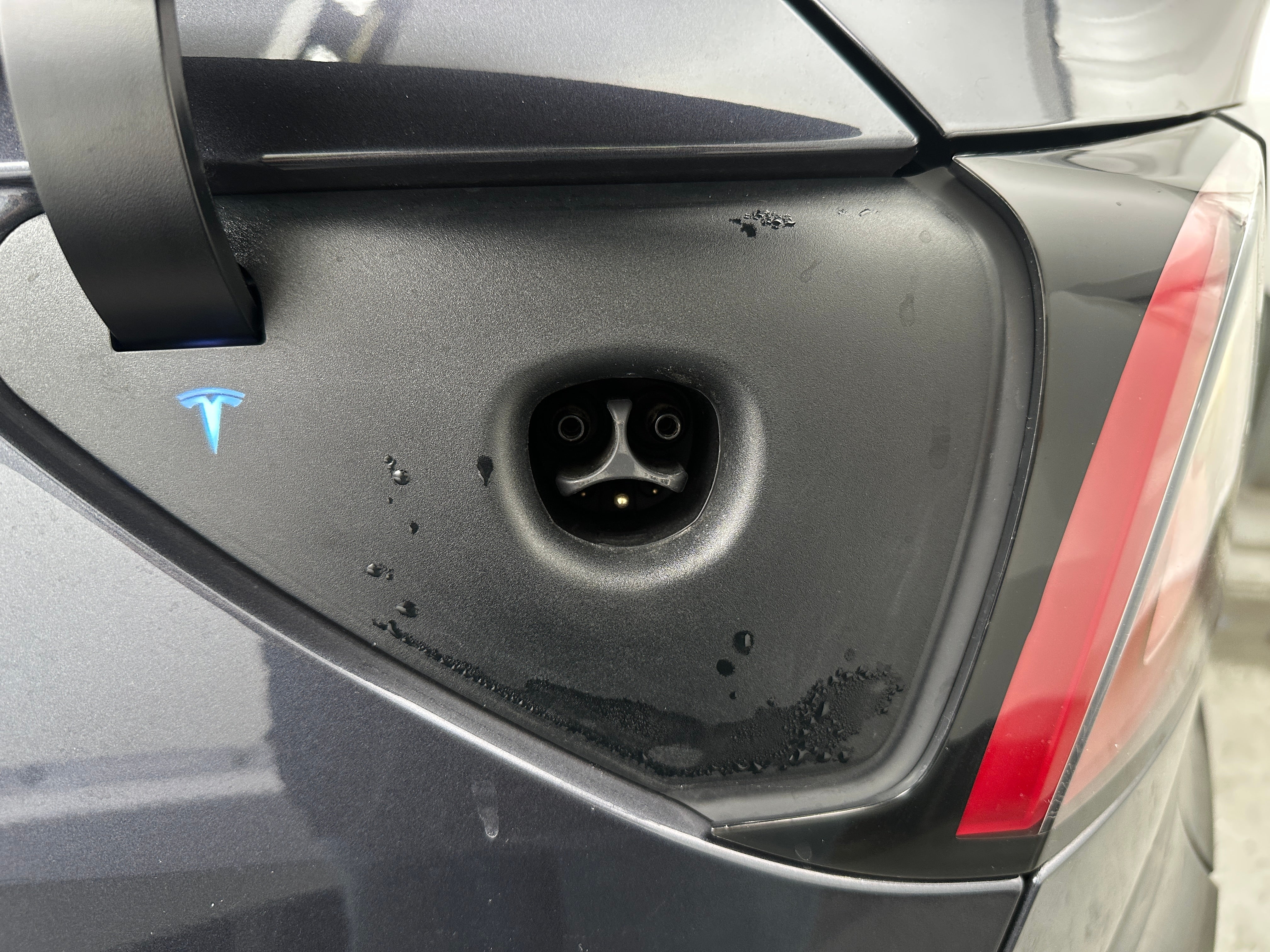 Used 2021 Tesla Model Y Long Range with VIN 5YJYGDEE3MF276786 for sale in Northfield, Minnesota