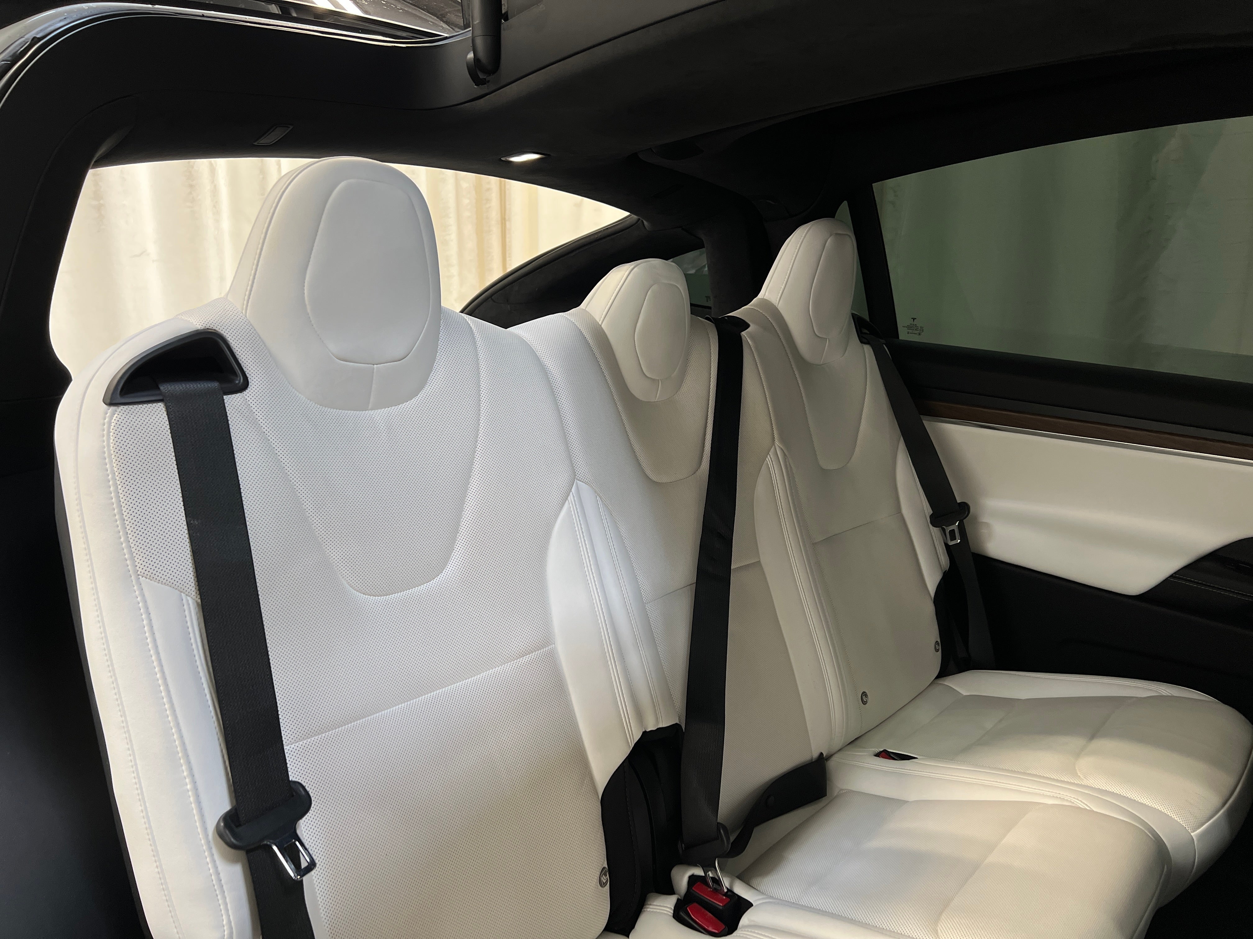 Used 2022 Tesla Model X Long Range with VIN 7SAXCDE55NF338698 for sale in Oak Creek, WI