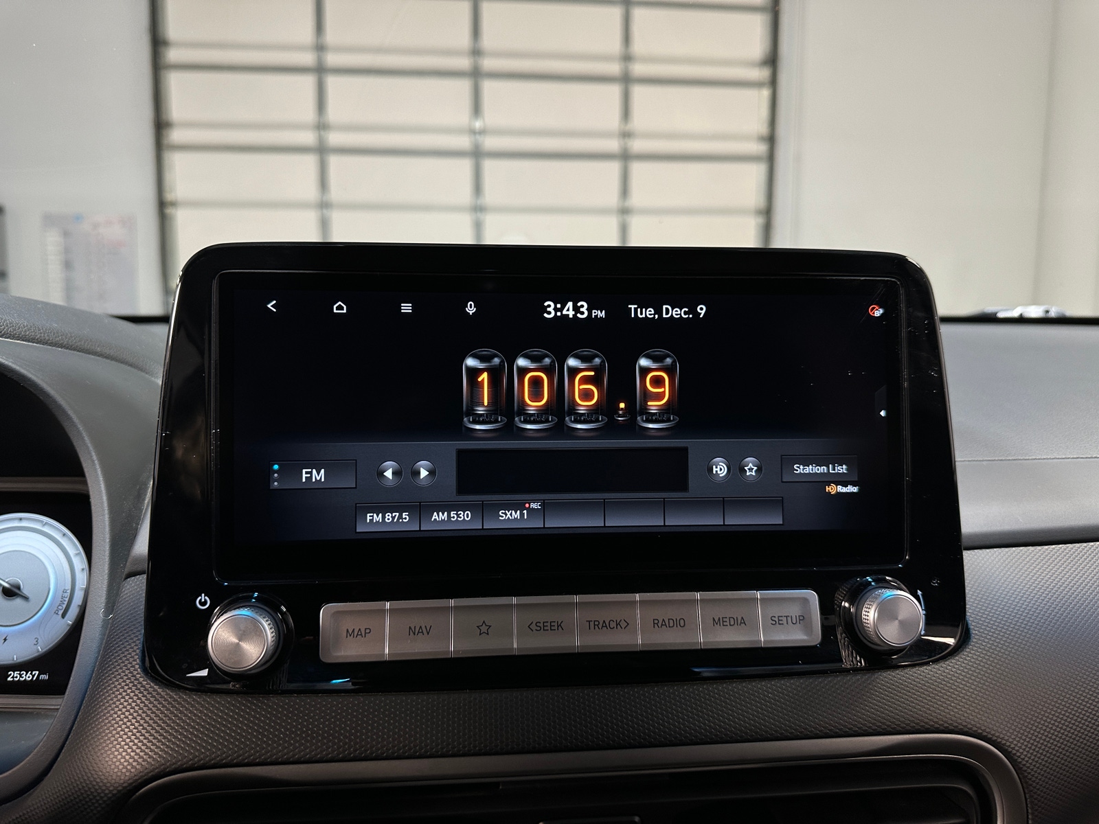 Thumbnail: 2022 Hyundai Kona - 3