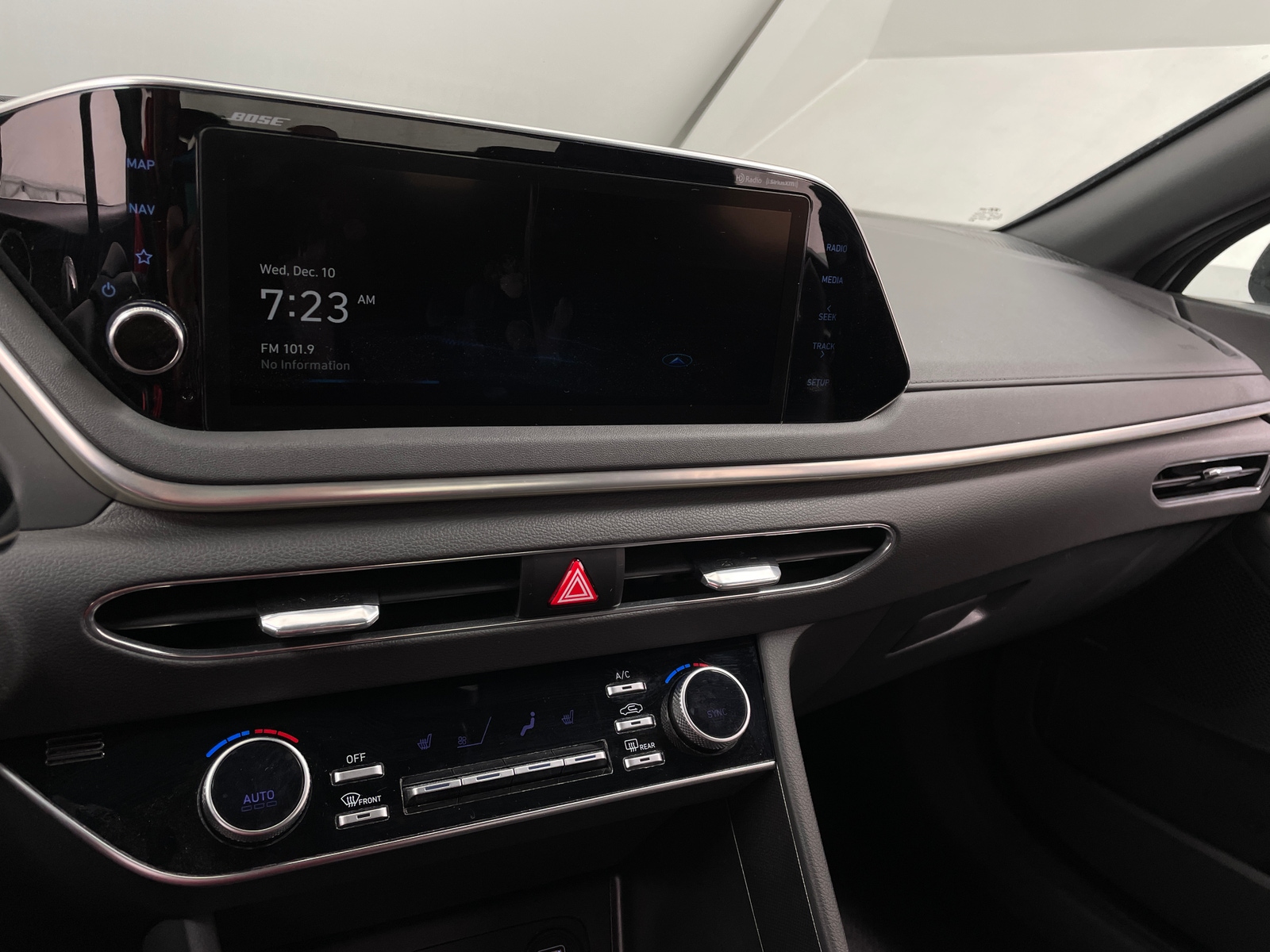 Thumbnail: 2023 Hyundai Sonata - 3