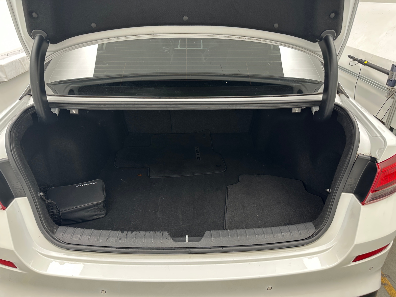 Thumbnail: 2019 Kia Optima - 6