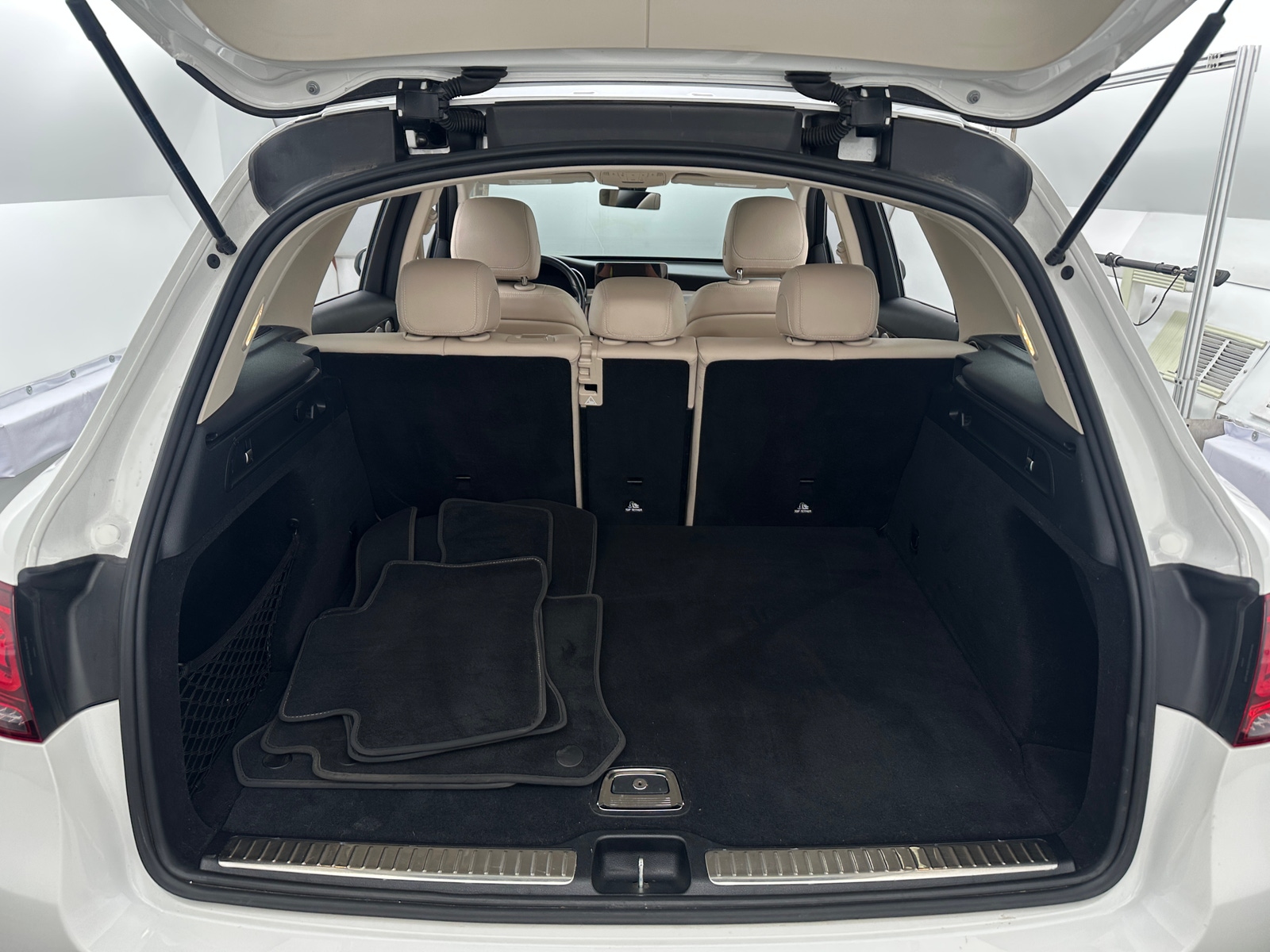 Thumbnail: 2021 Mercedes-Benz GLC - 6