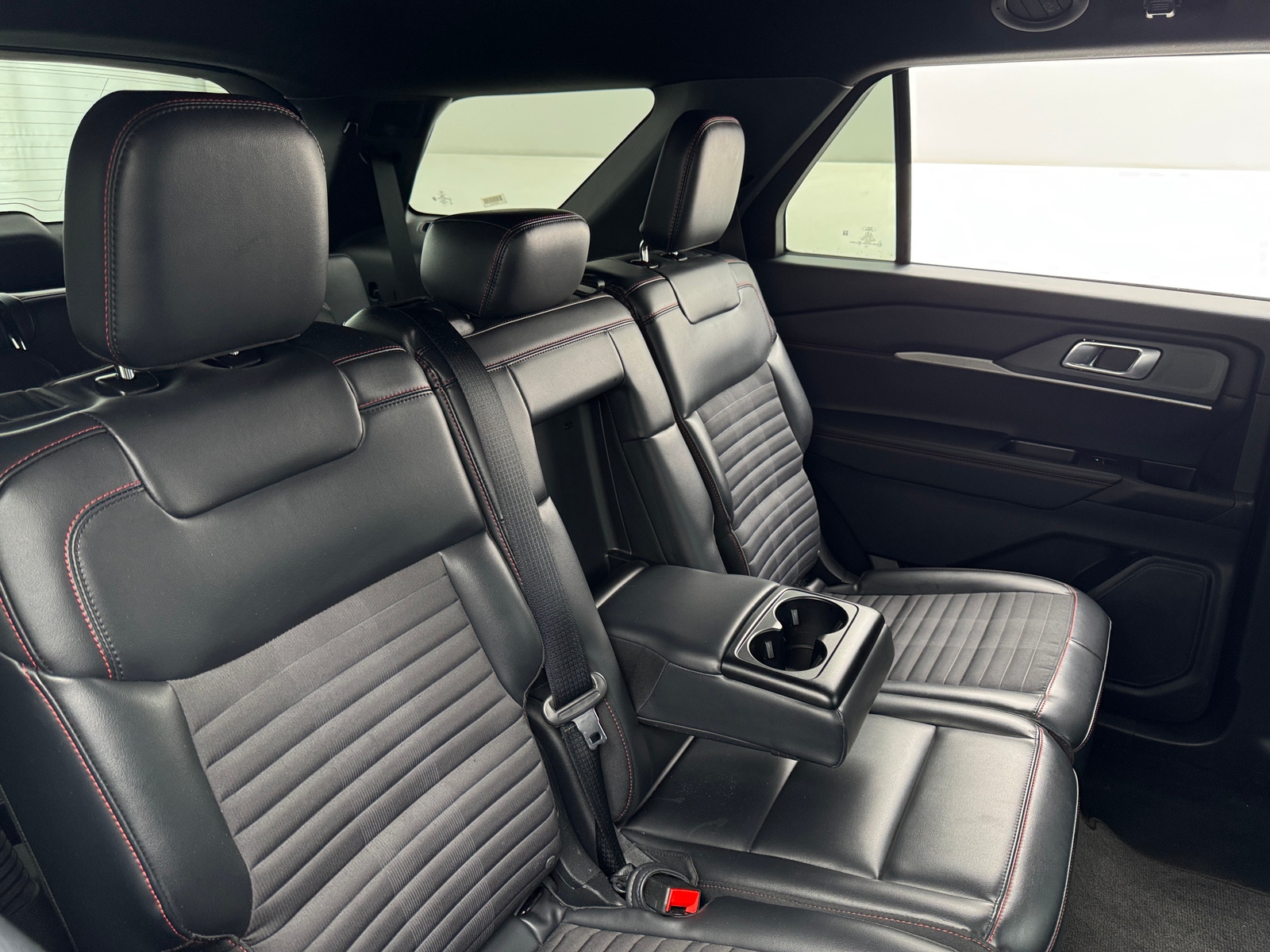 Thumbnail: 2025 Ford Explorer - 5