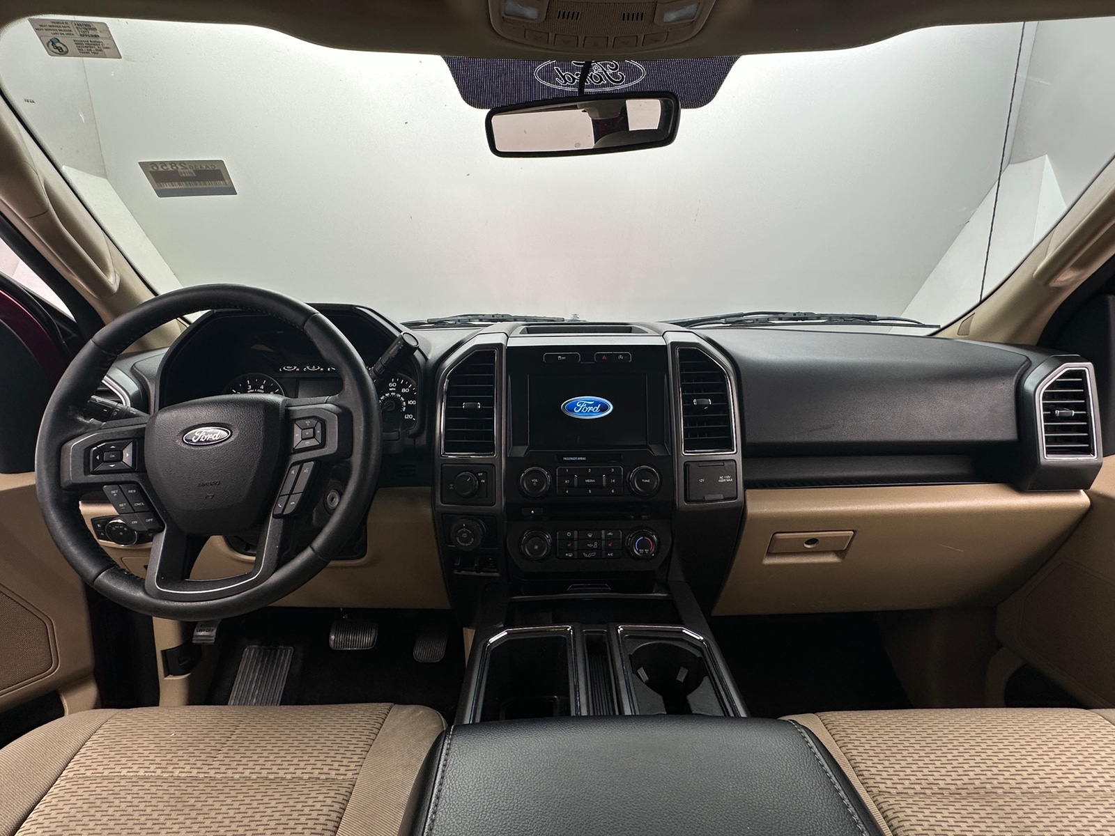 Thumbnail: 2017 Ford Econoline - 3