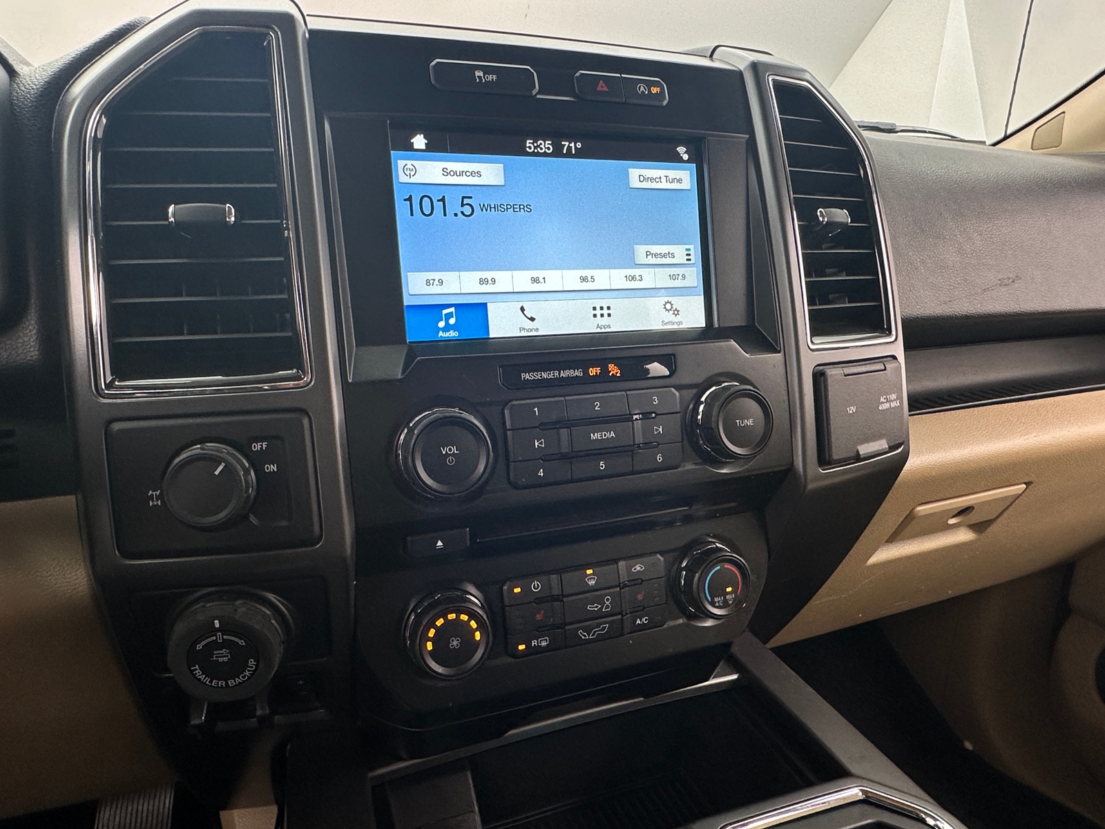 Thumbnail: 2017 Ford Econoline - 4