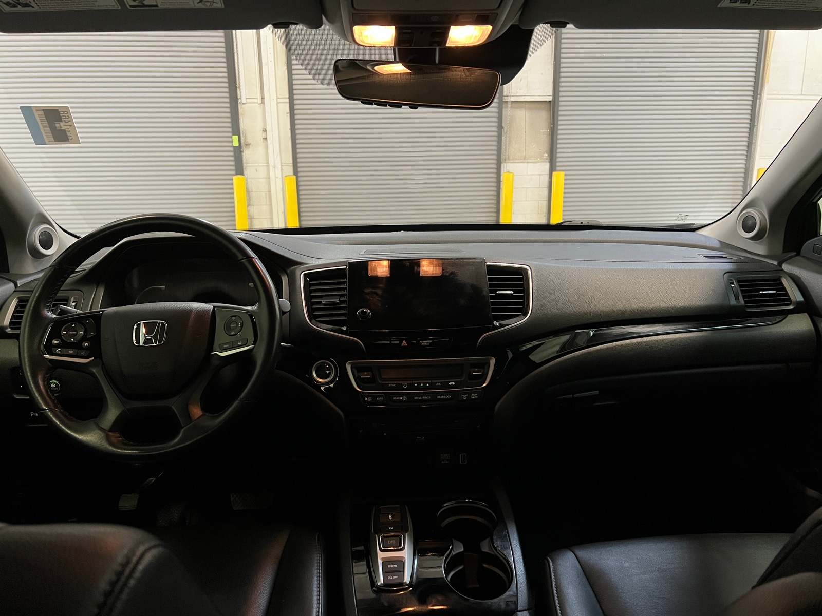 Thumbnail: 2019 Honda Pilot - 2