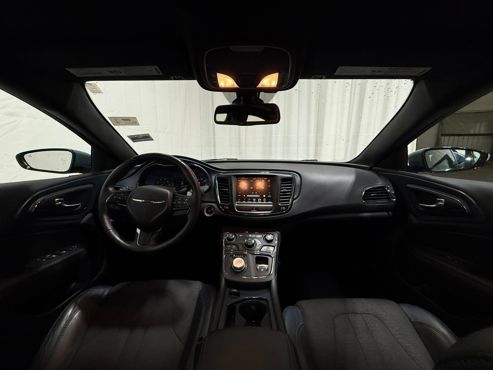 Thumbnail: 2015 Chrysler 200 - 2