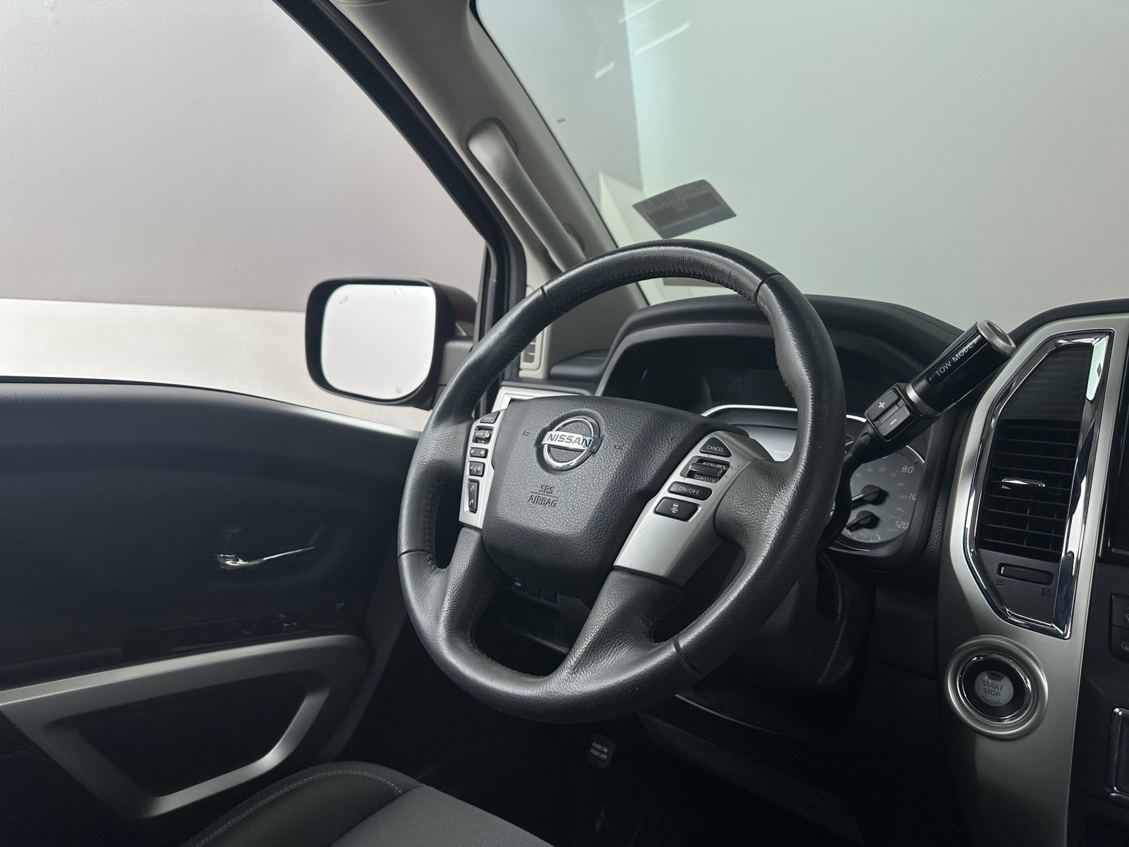 Thumbnail: 2021 Nissan Titan - 5