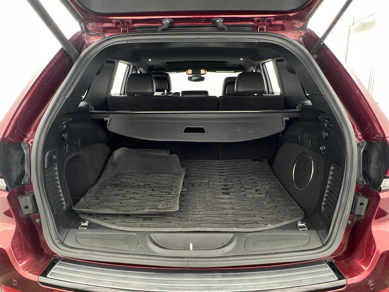 Thumbnail: 2017 Jeep Grand Cherokee - 7