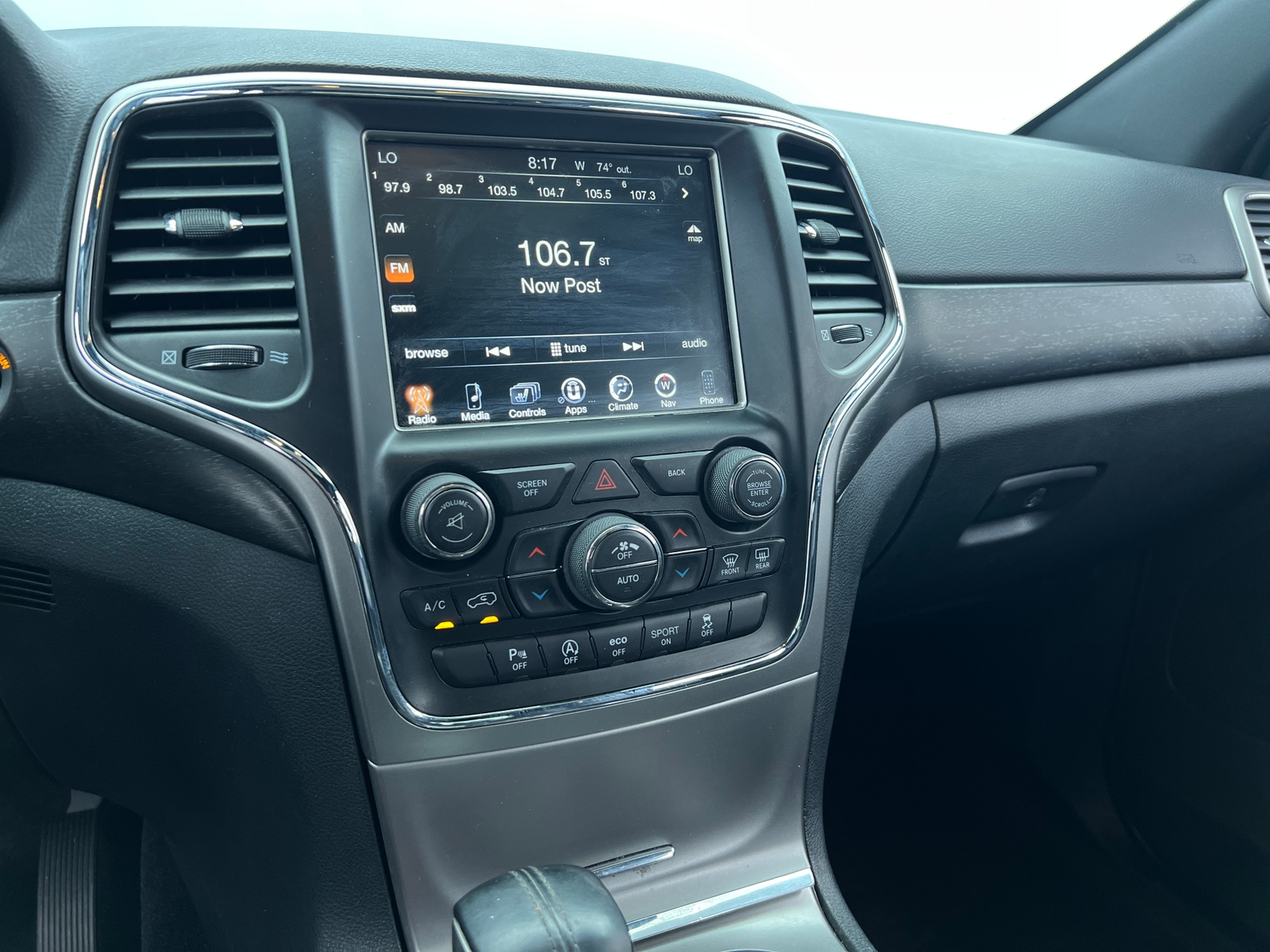 Thumbnail: 2017 Jeep Grand Cherokee - 4