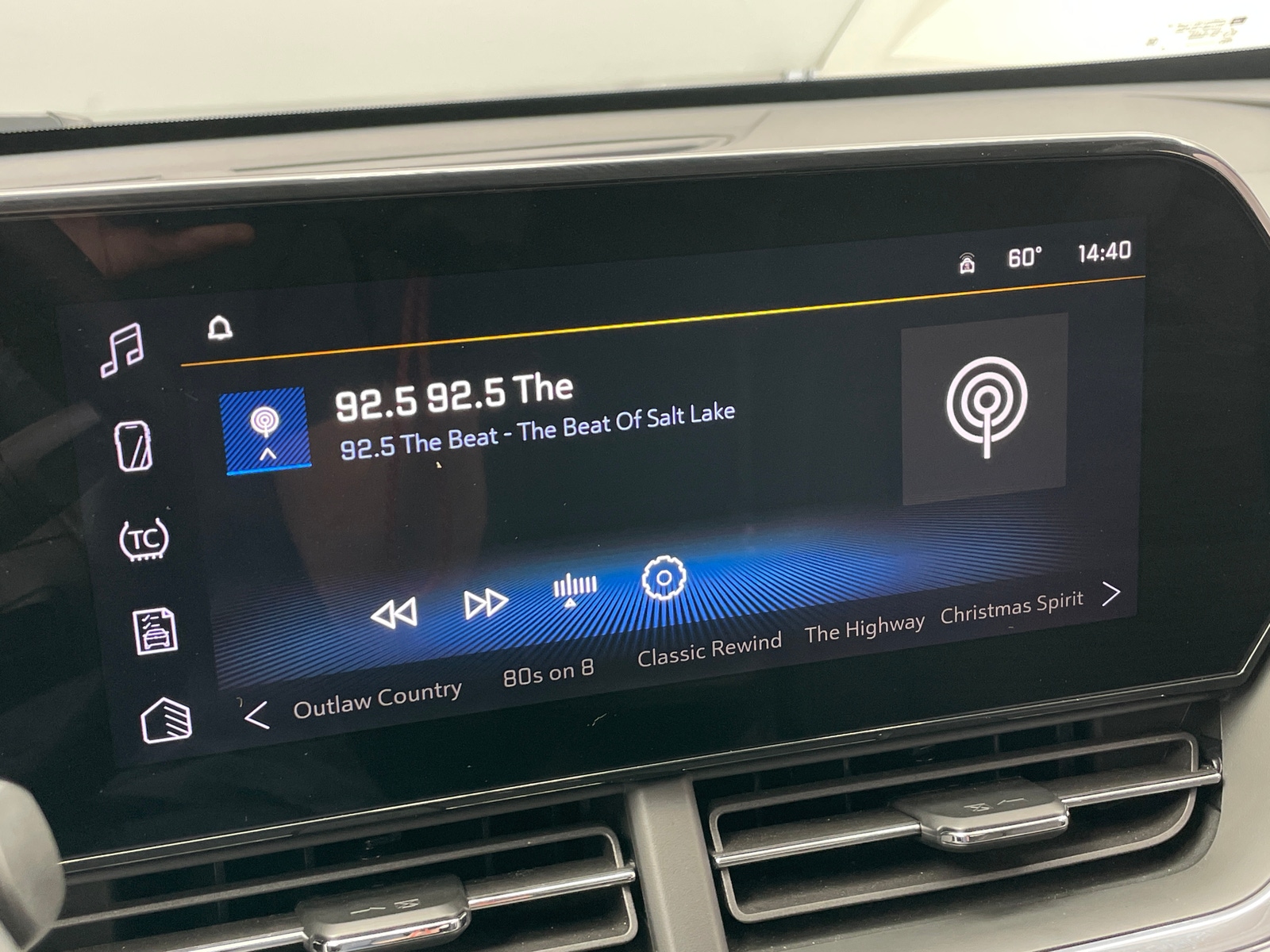 Thumbnail: 2025 Chevrolet Trax - 4