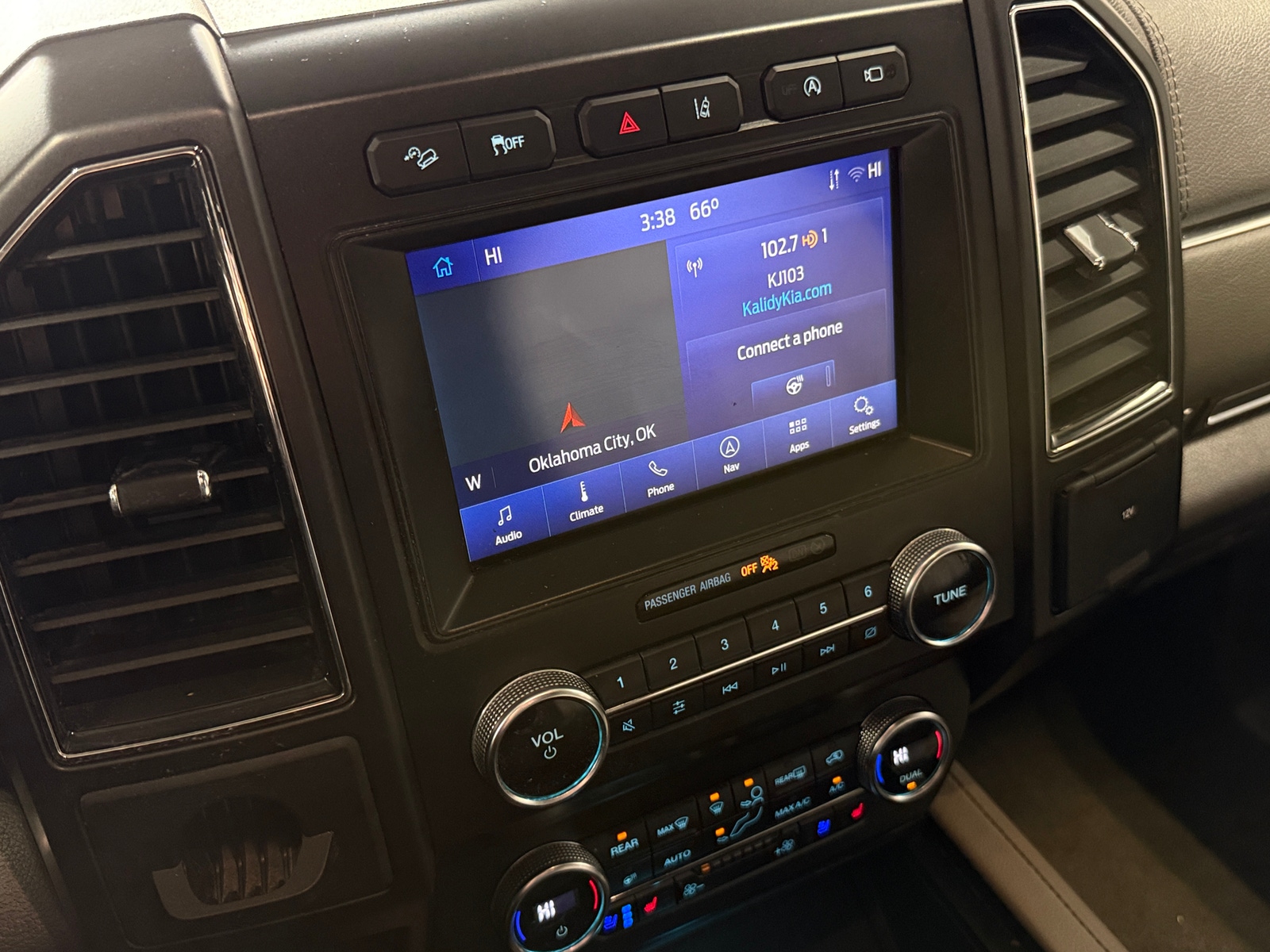 Thumbnail: 2020 Ford Expedition - 3