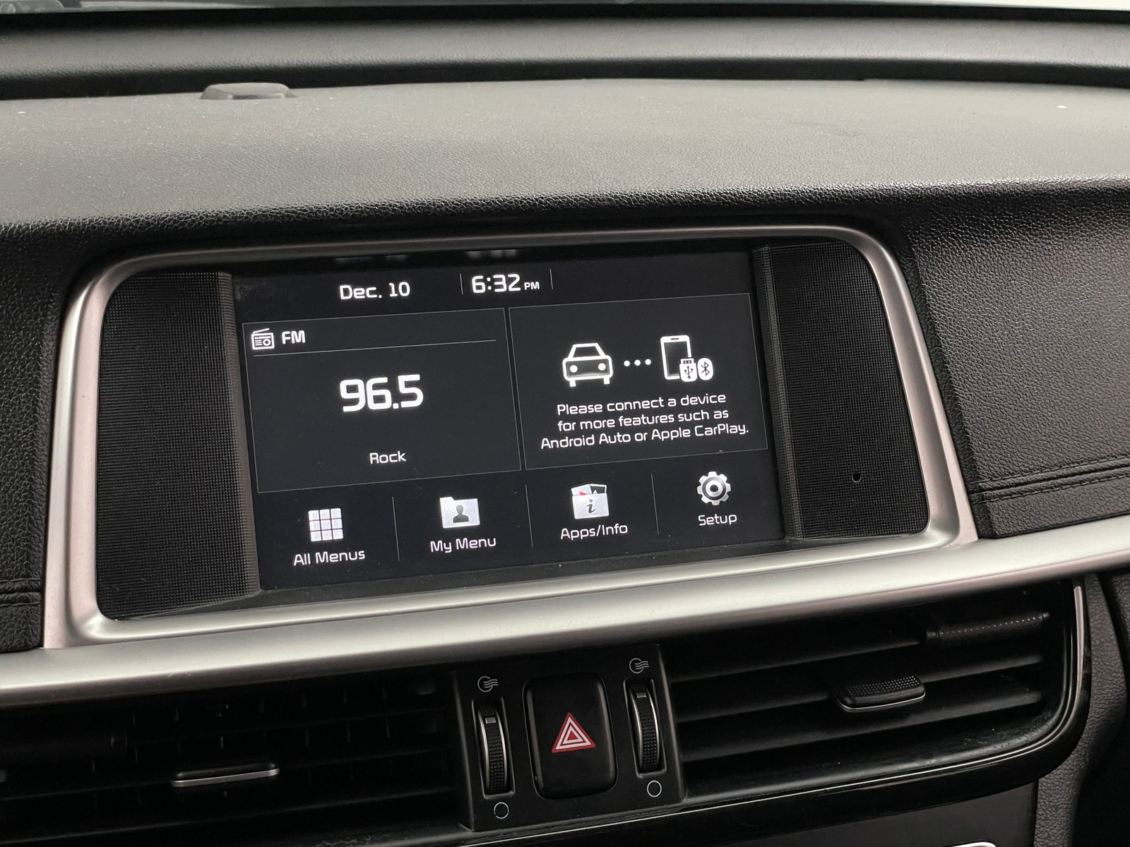 Thumbnail: 2020 Kia Optima - 4