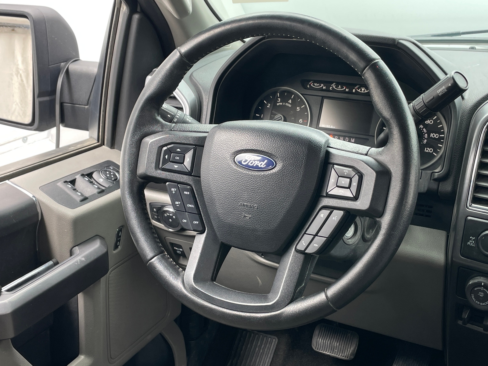 Thumbnail: 2019 Ford Econoline - 5