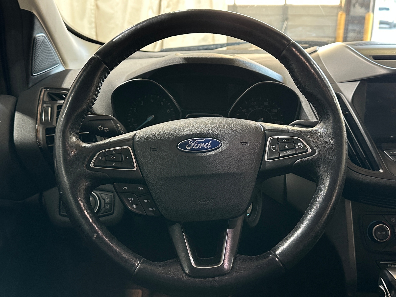 Thumbnail: 2018 Ford Escape - 4