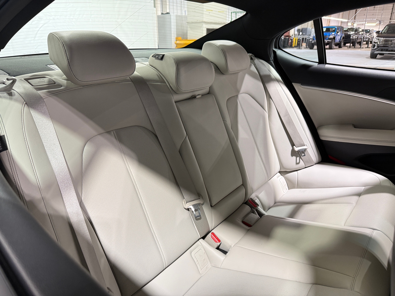 Thumbnail: 2025 Genesis G70 - 5