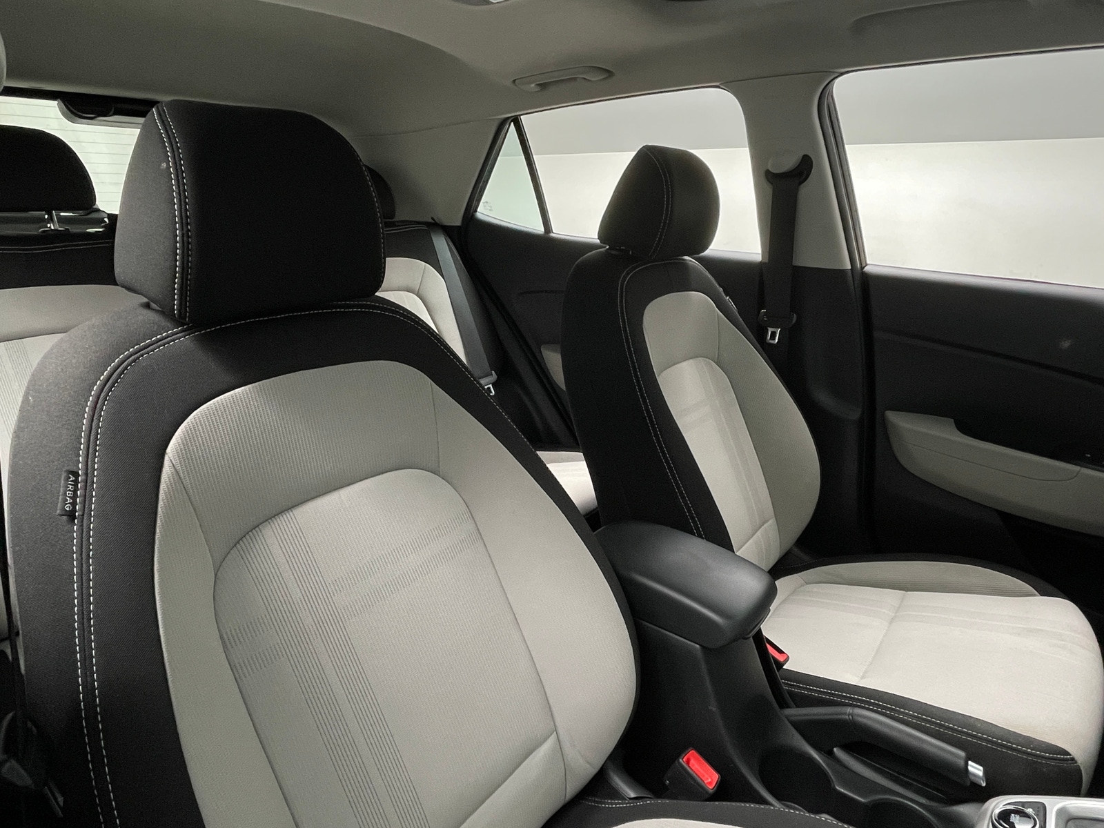 Thumbnail: 2021 Hyundai Venue - 2