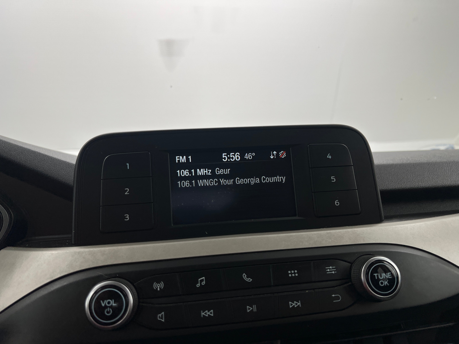 Thumbnail: 2021 Ford Escape - 4