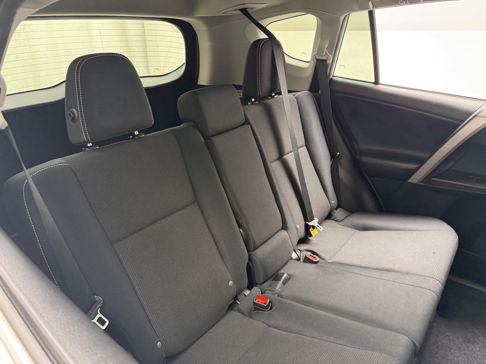 Thumbnail: 2018 Toyota RAV4 - 6