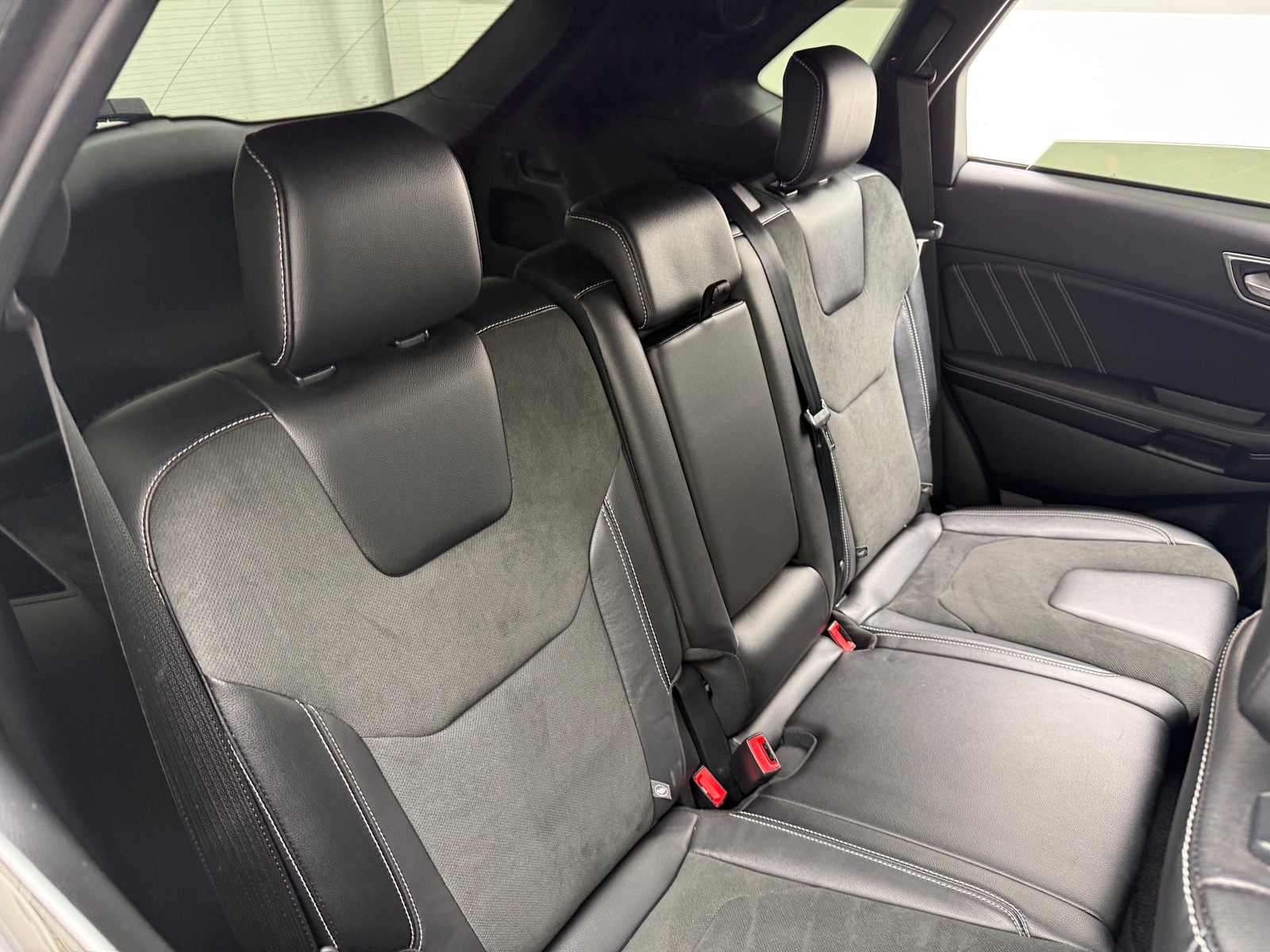 Thumbnail: 2022 Ford Edge - 5