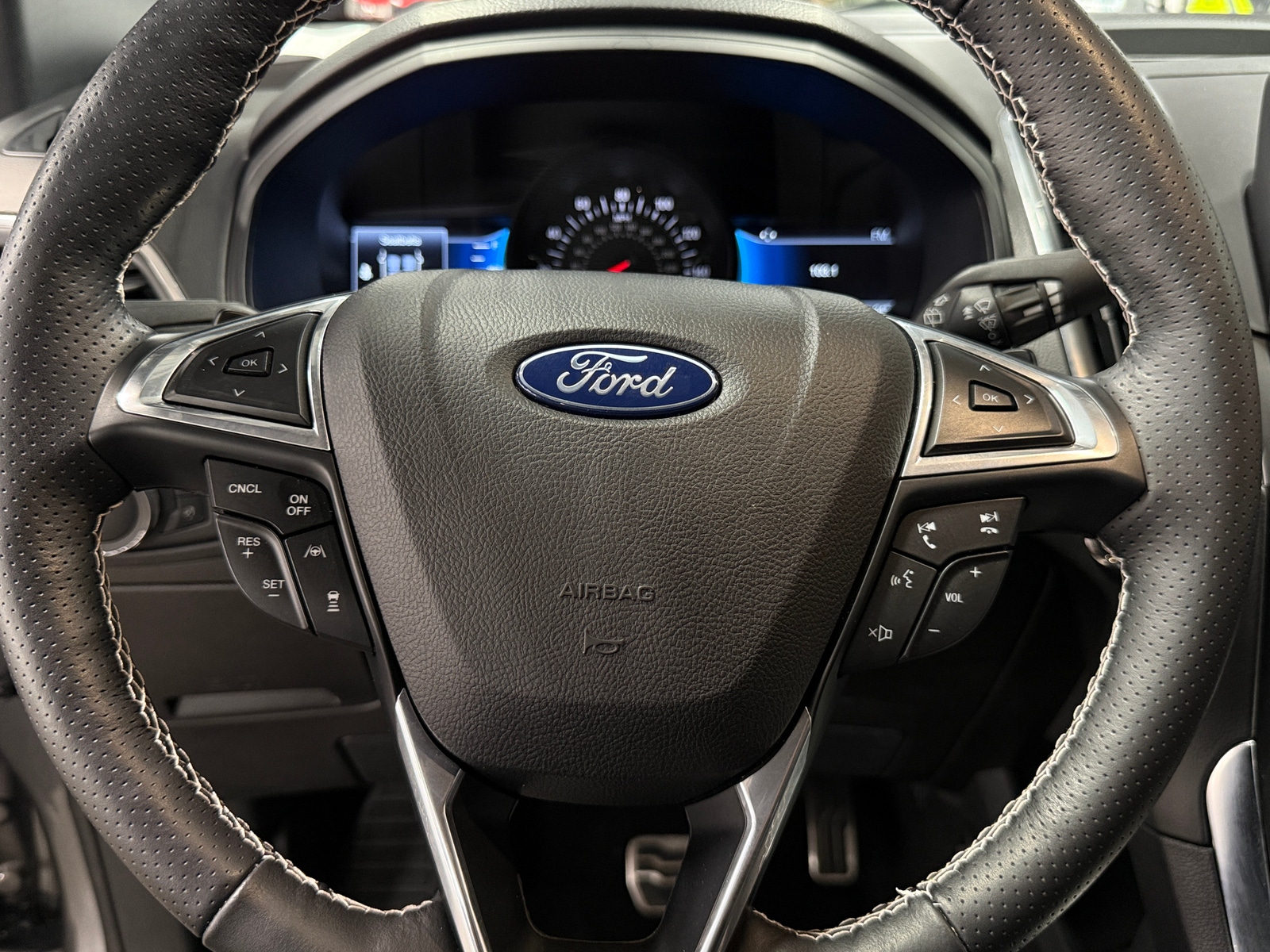 Thumbnail: 2022 Ford Edge - 4