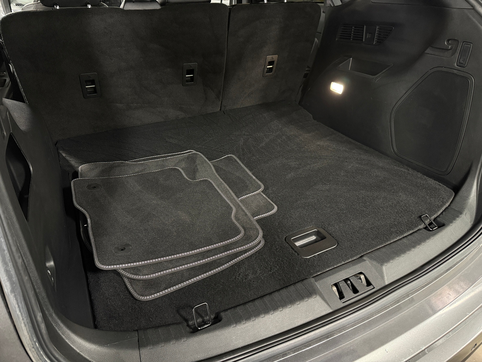 Thumbnail: 2022 Ford Edge - 6