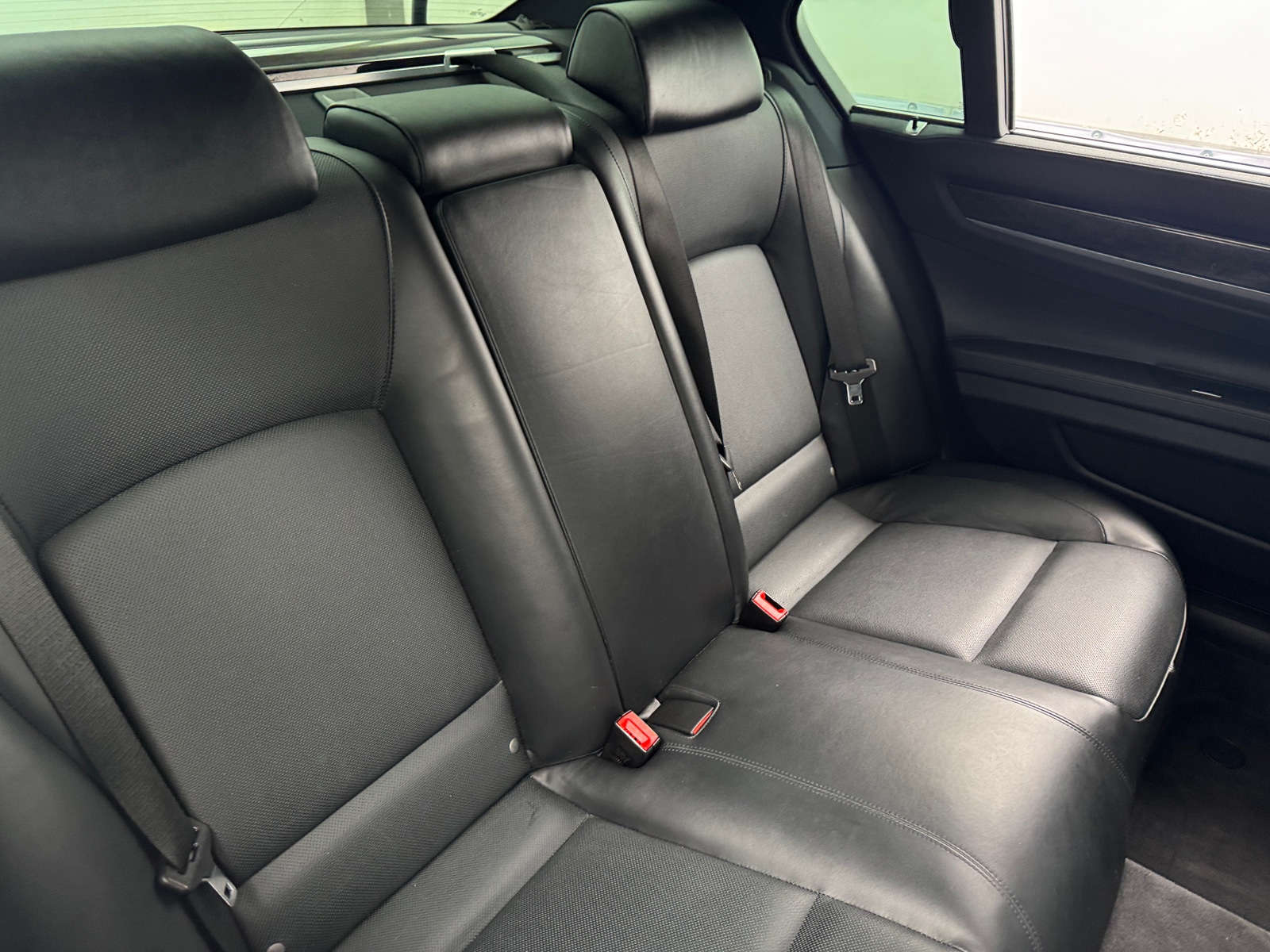 Thumbnail: 2012 BMW 7 Series - 6