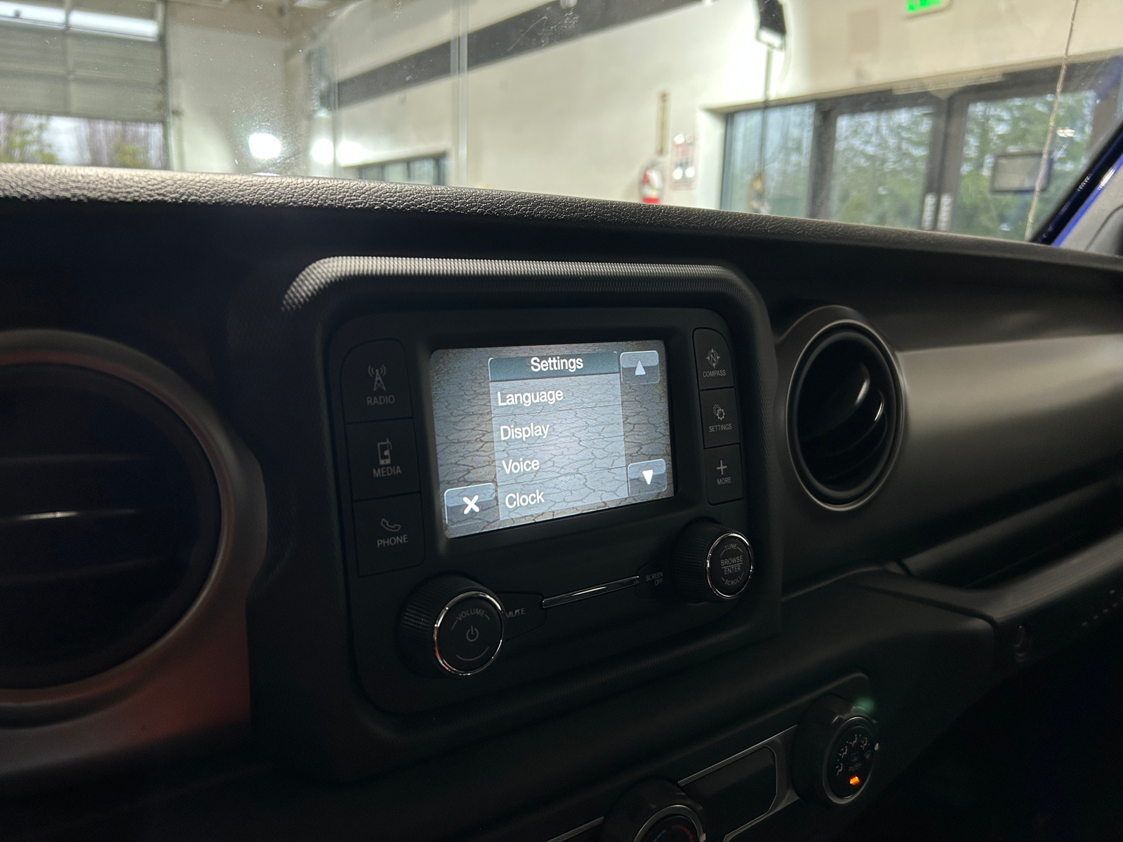 Thumbnail: 2018 Jeep Wrangler - 3