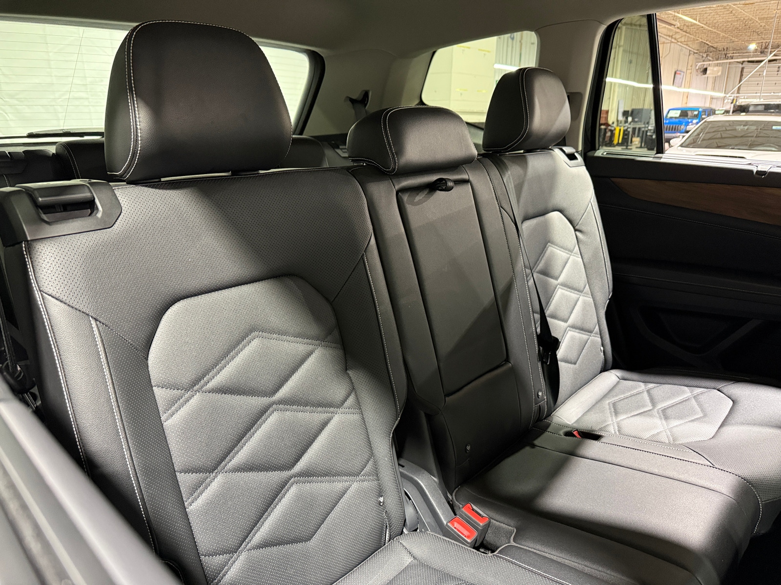 Thumbnail: 2025 Volkswagen Atlas - 6