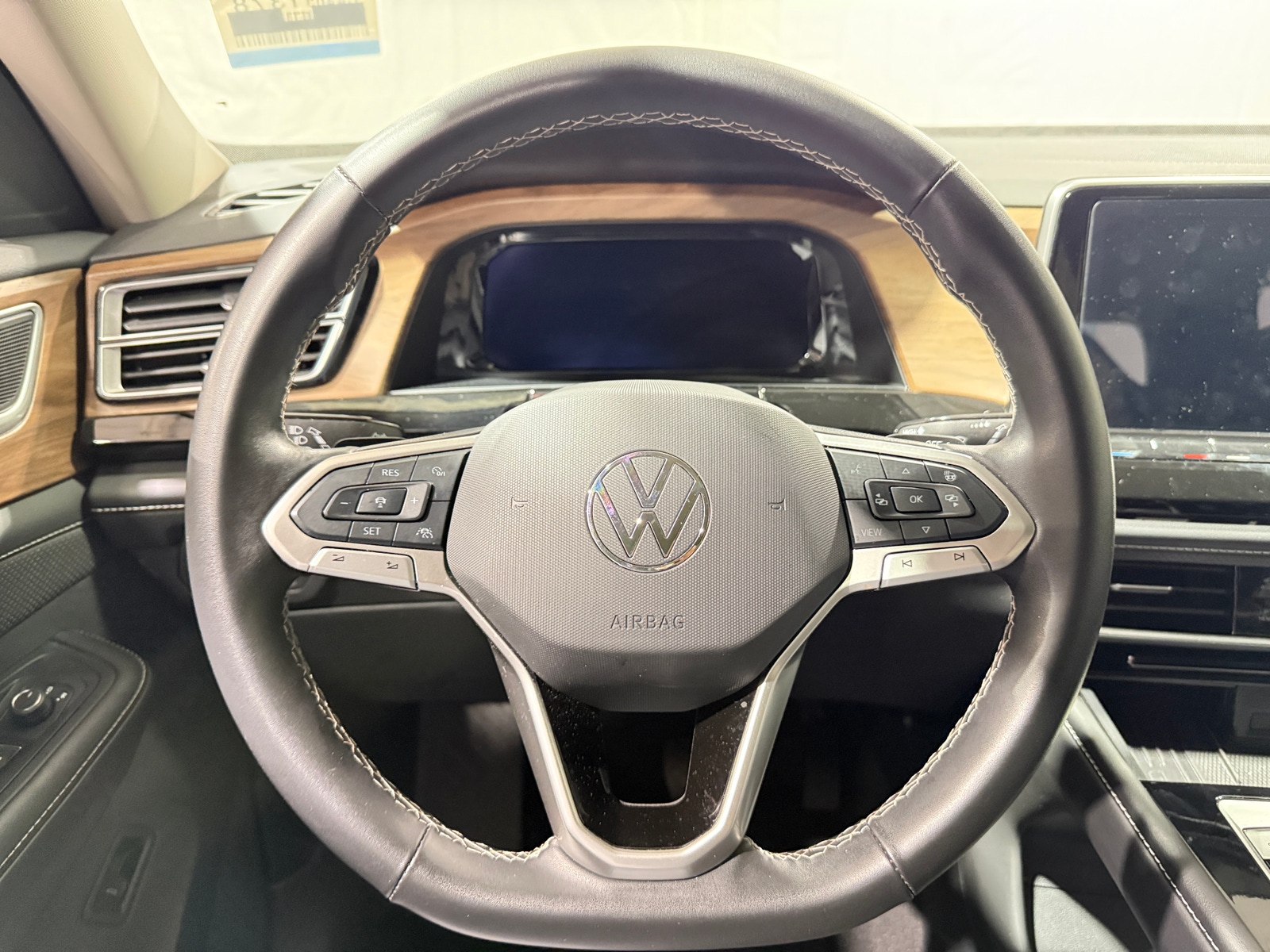 Thumbnail: 2025 Volkswagen Atlas - 5