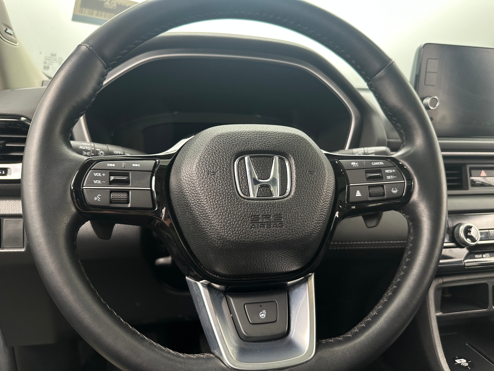 Thumbnail: 2024 Honda Pilot - 4