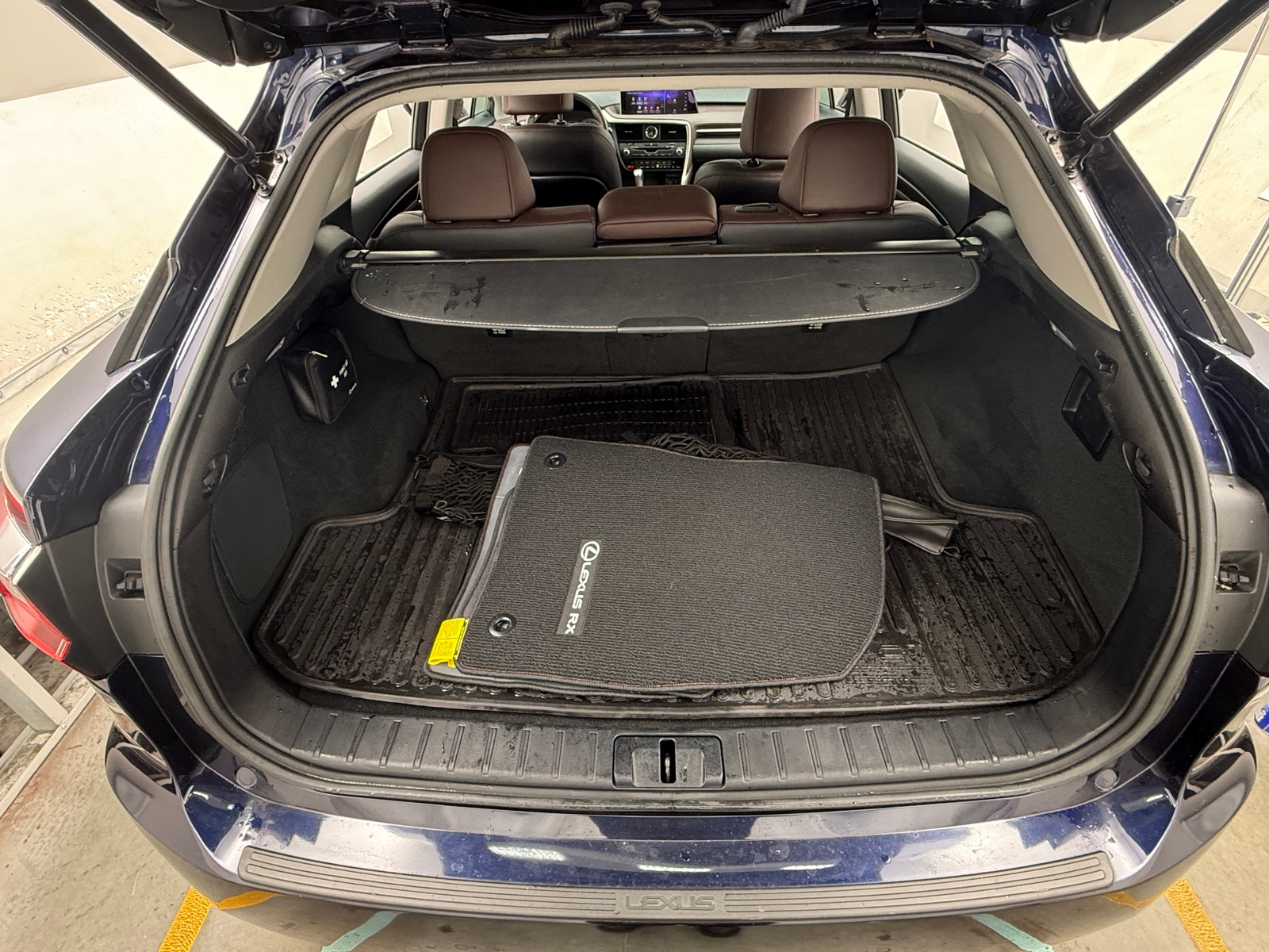 Thumbnail: 2017 Lexus RX - 6