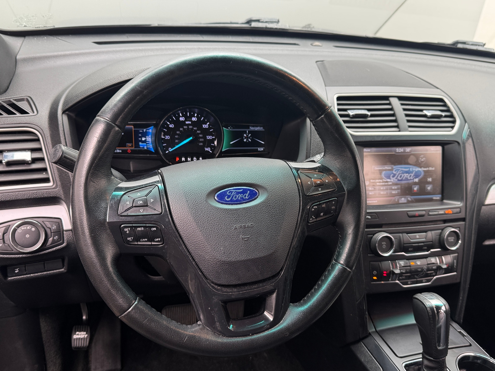 Thumbnail: 2016 Ford Explorer - 4