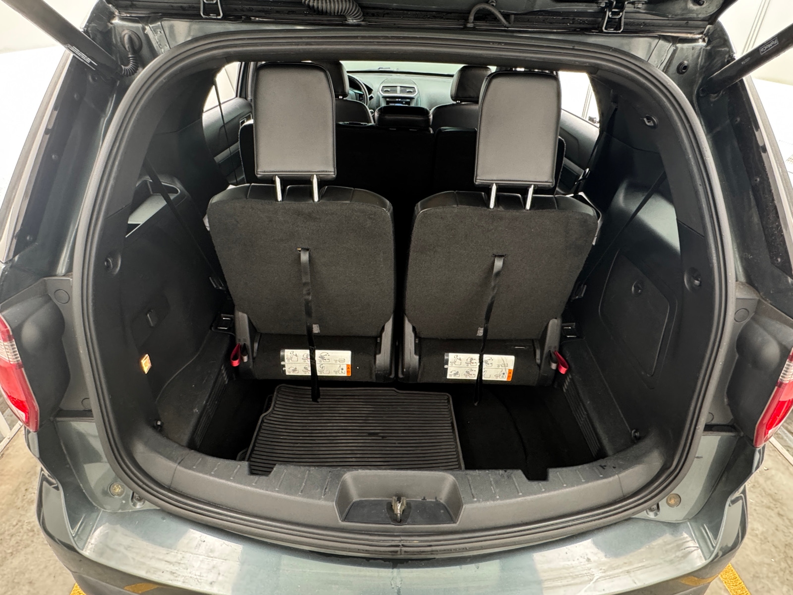 Thumbnail: 2016 Ford Explorer - 6