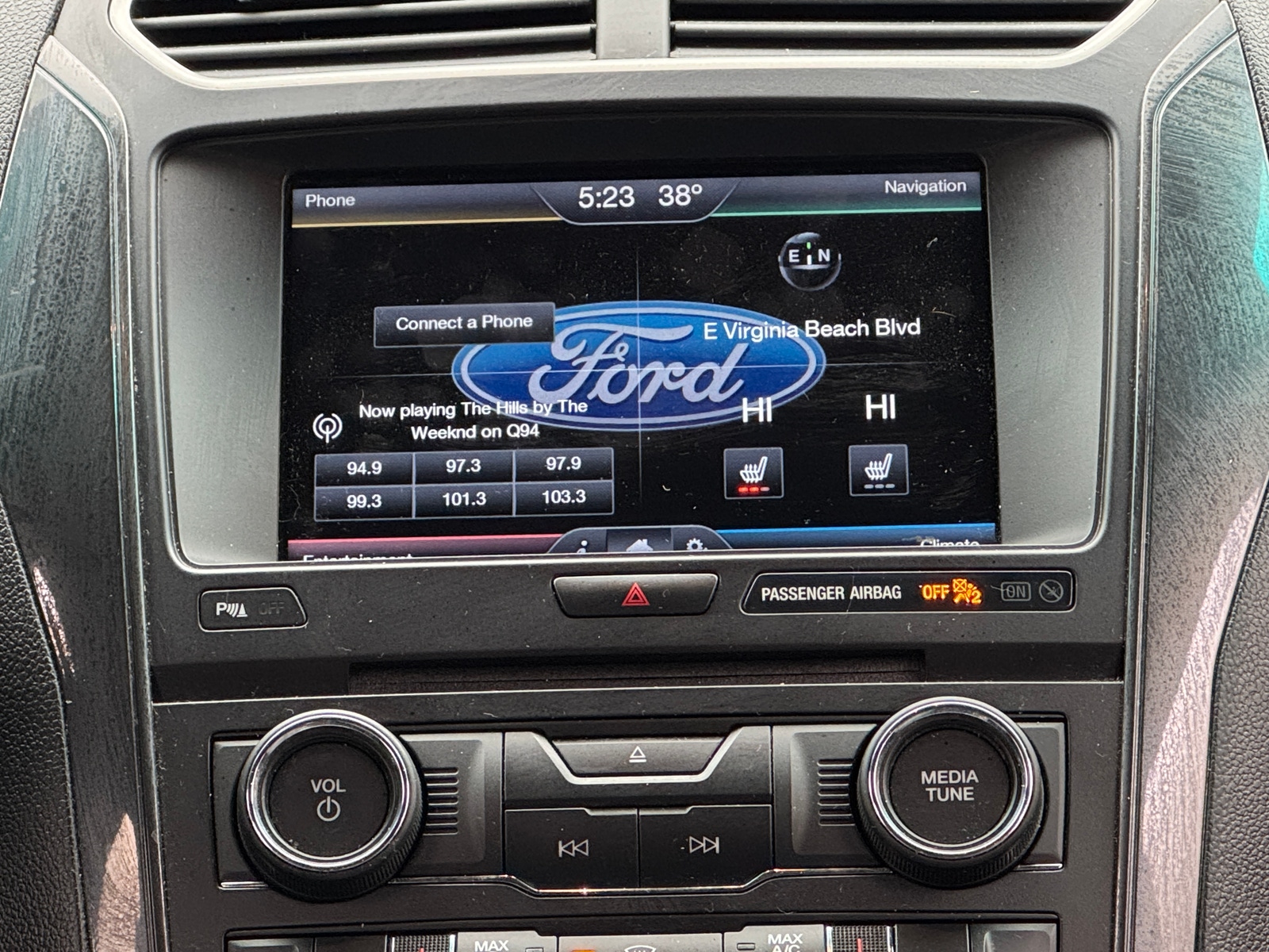 Thumbnail: 2016 Ford Explorer - 3