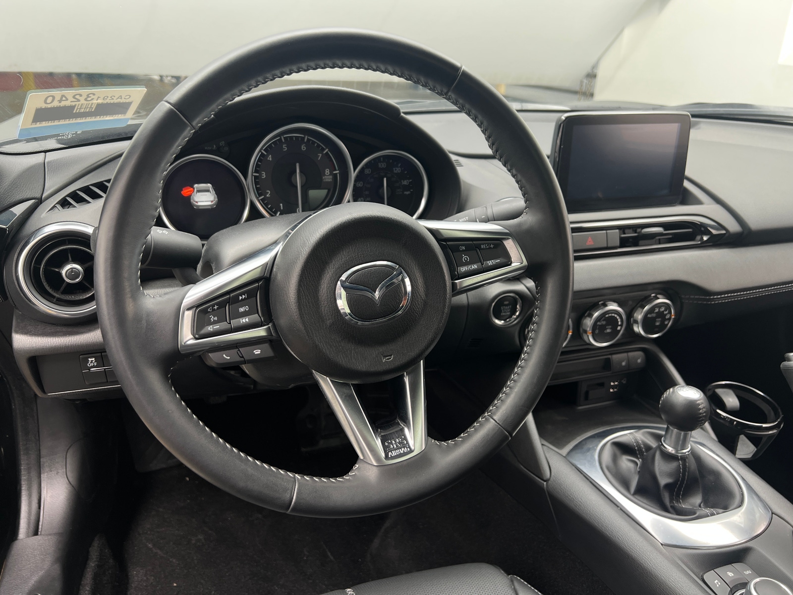 Thumbnail: 2022 Mazda MX-5 Miata - 4