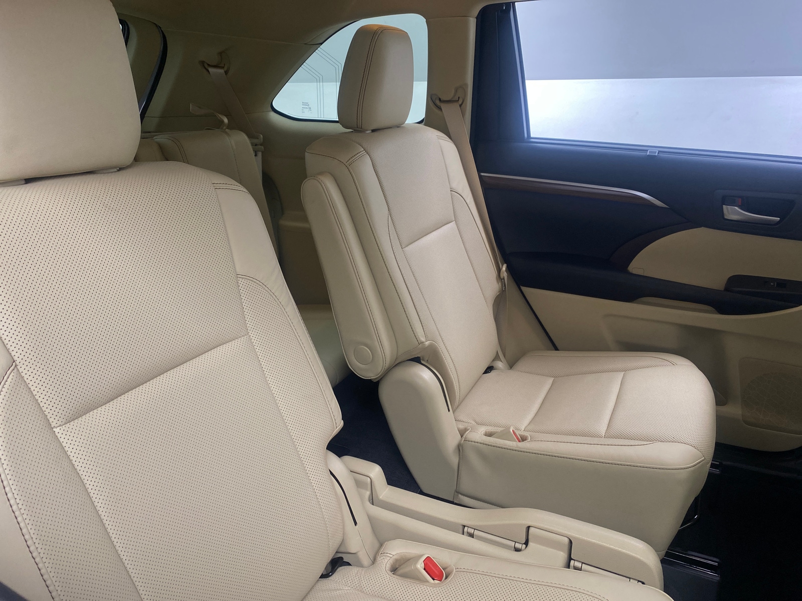 Thumbnail: 2018 Toyota Highlander - 5