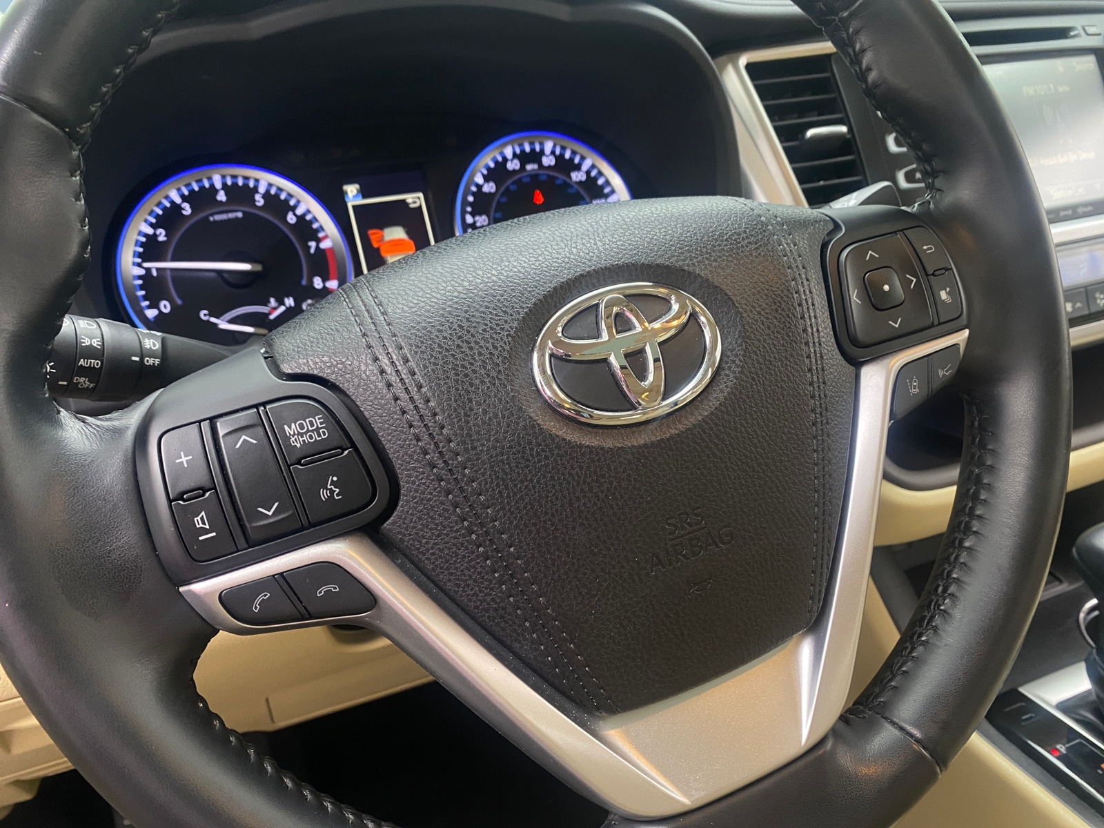 Thumbnail: 2018 Toyota Highlander - 4