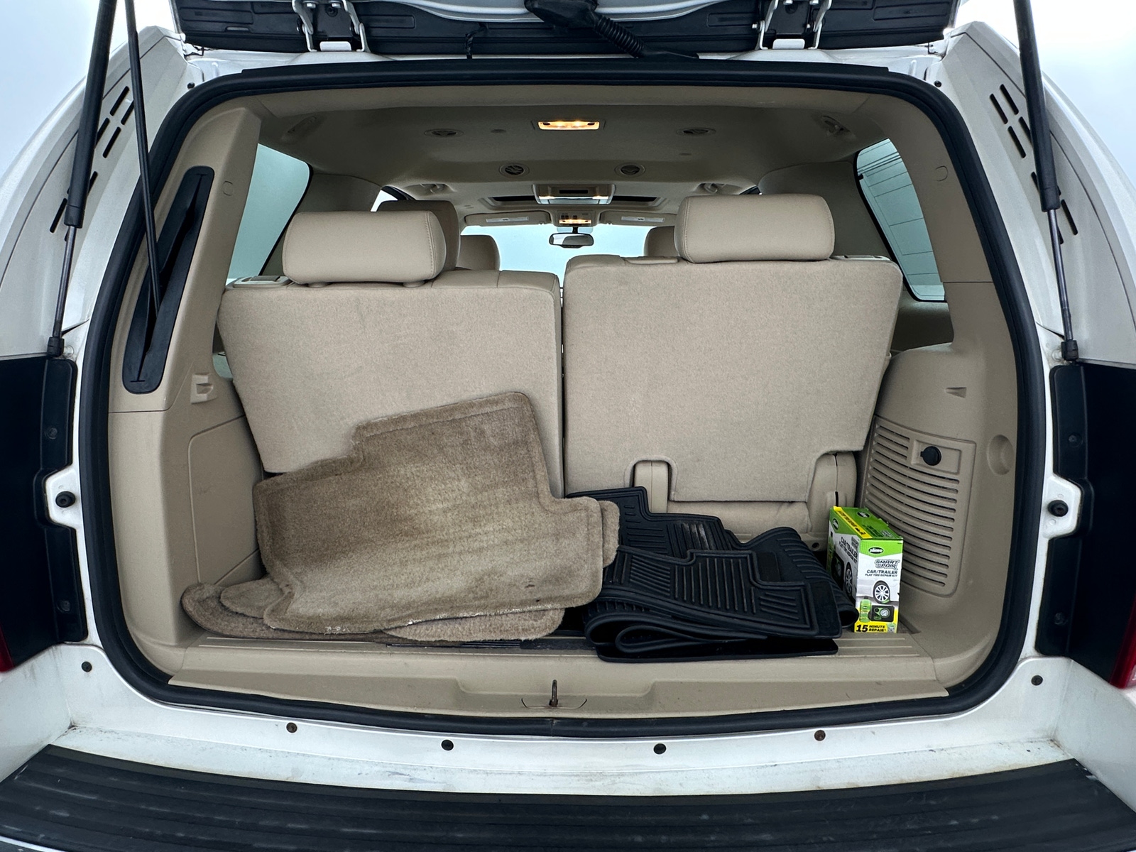 Thumbnail: 2011 Cadillac Escalade - 6