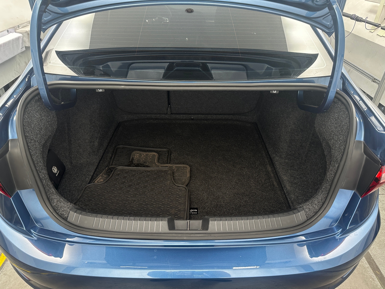 Thumbnail: 2021 Volkswagen Jetta - 7