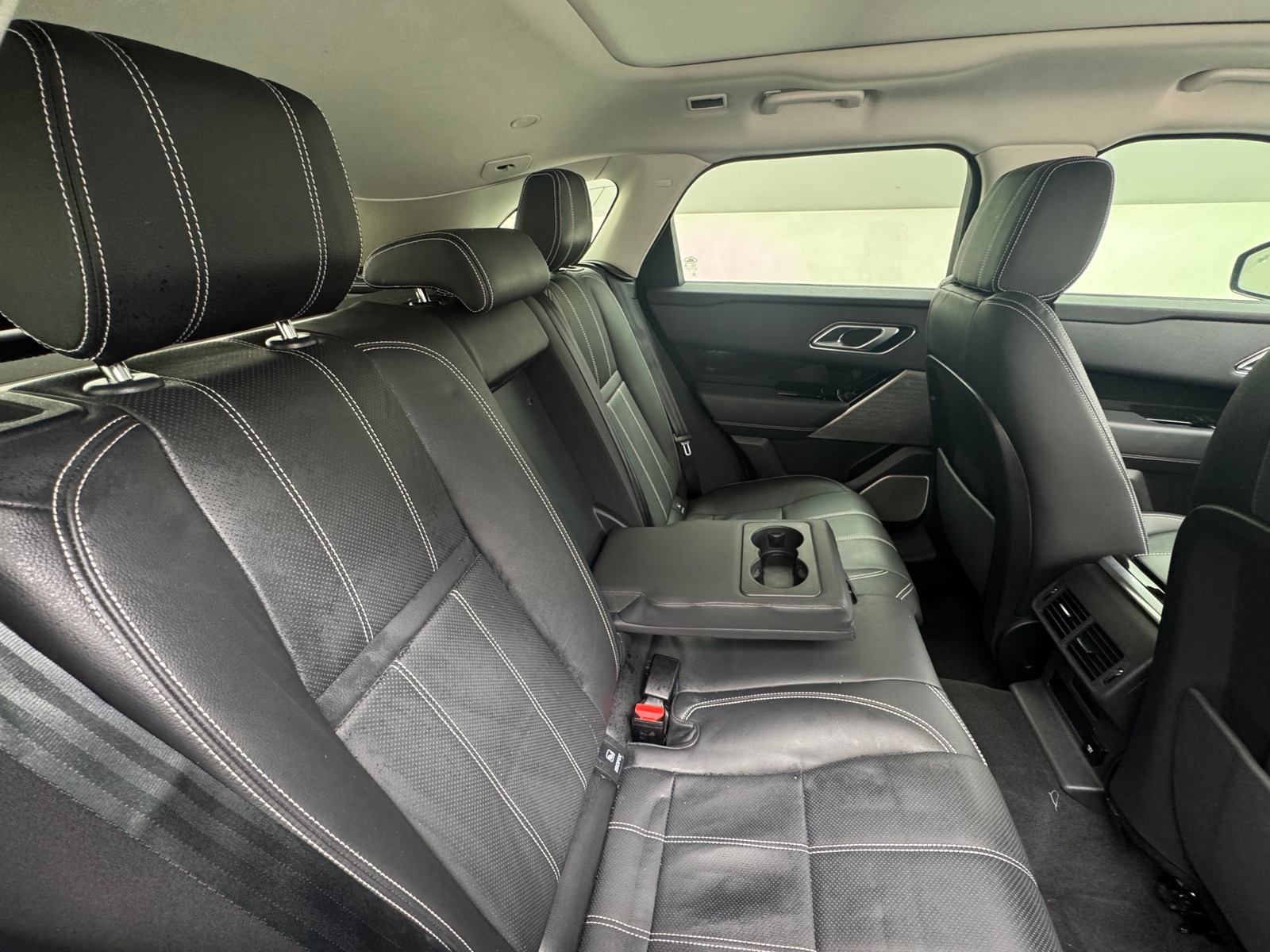 Thumbnail: 2021 Land Rover Range Rover Velar - 5