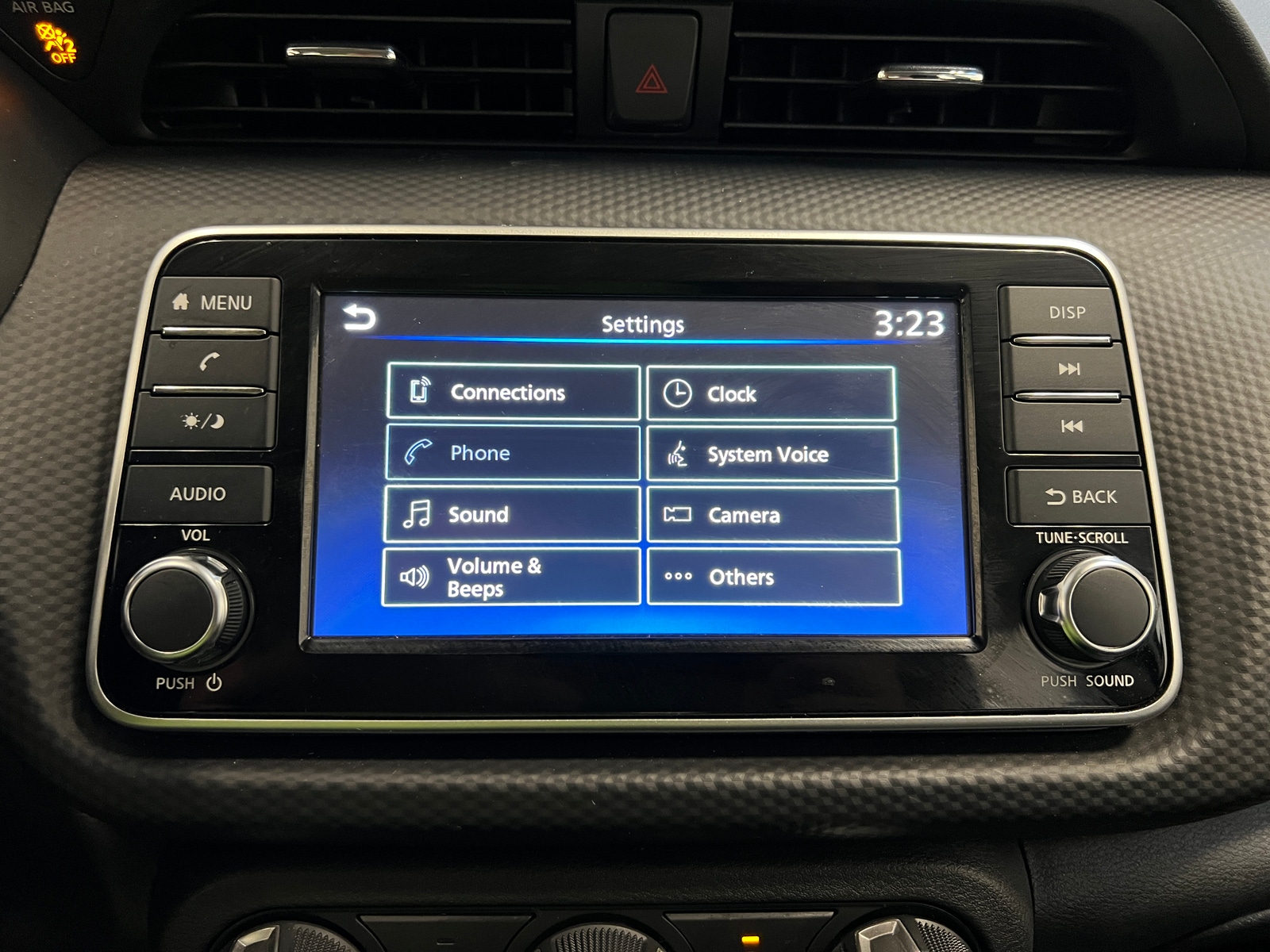 Thumbnail: 2025 Nissan Kicks - 4