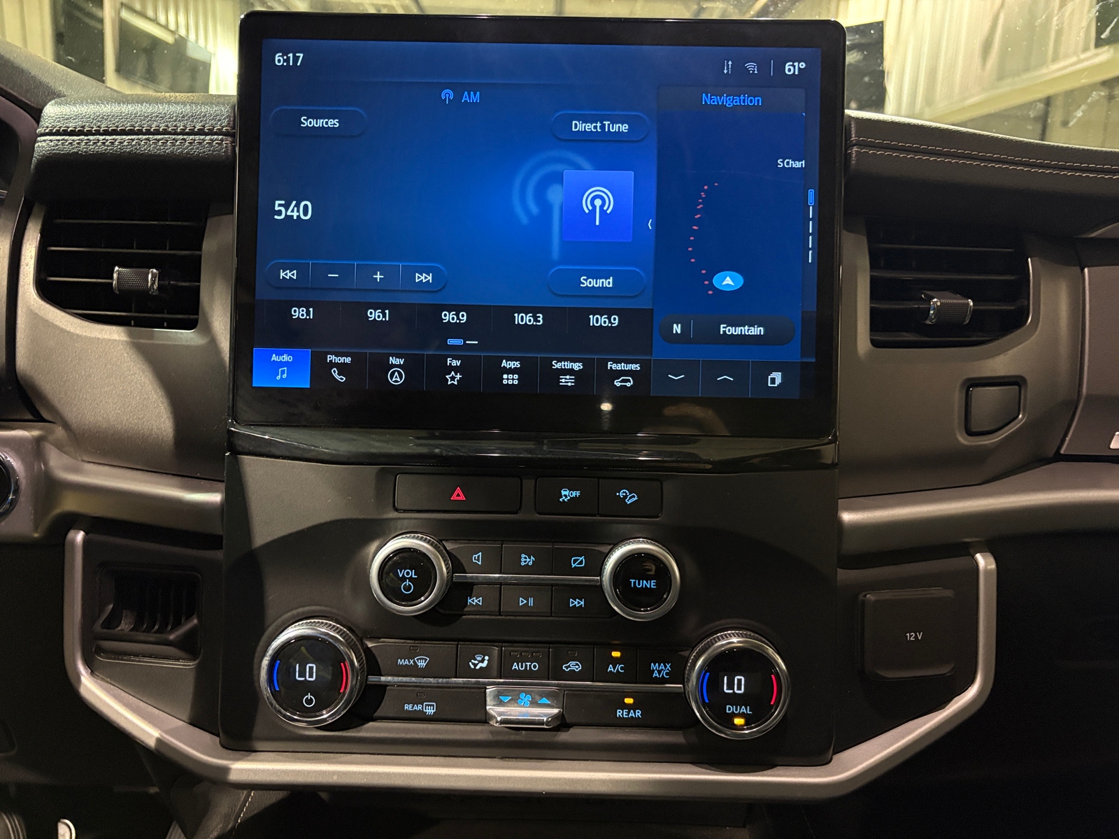 Thumbnail: 2022 Ford Expedition MAX - 4