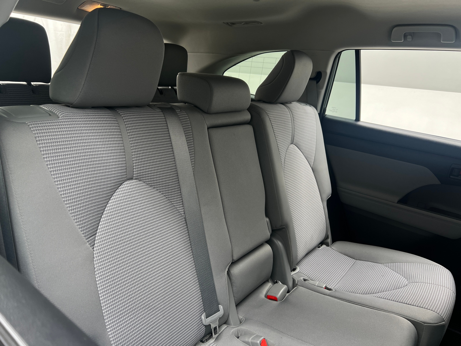 Thumbnail: 2023 Toyota Highlander - 6